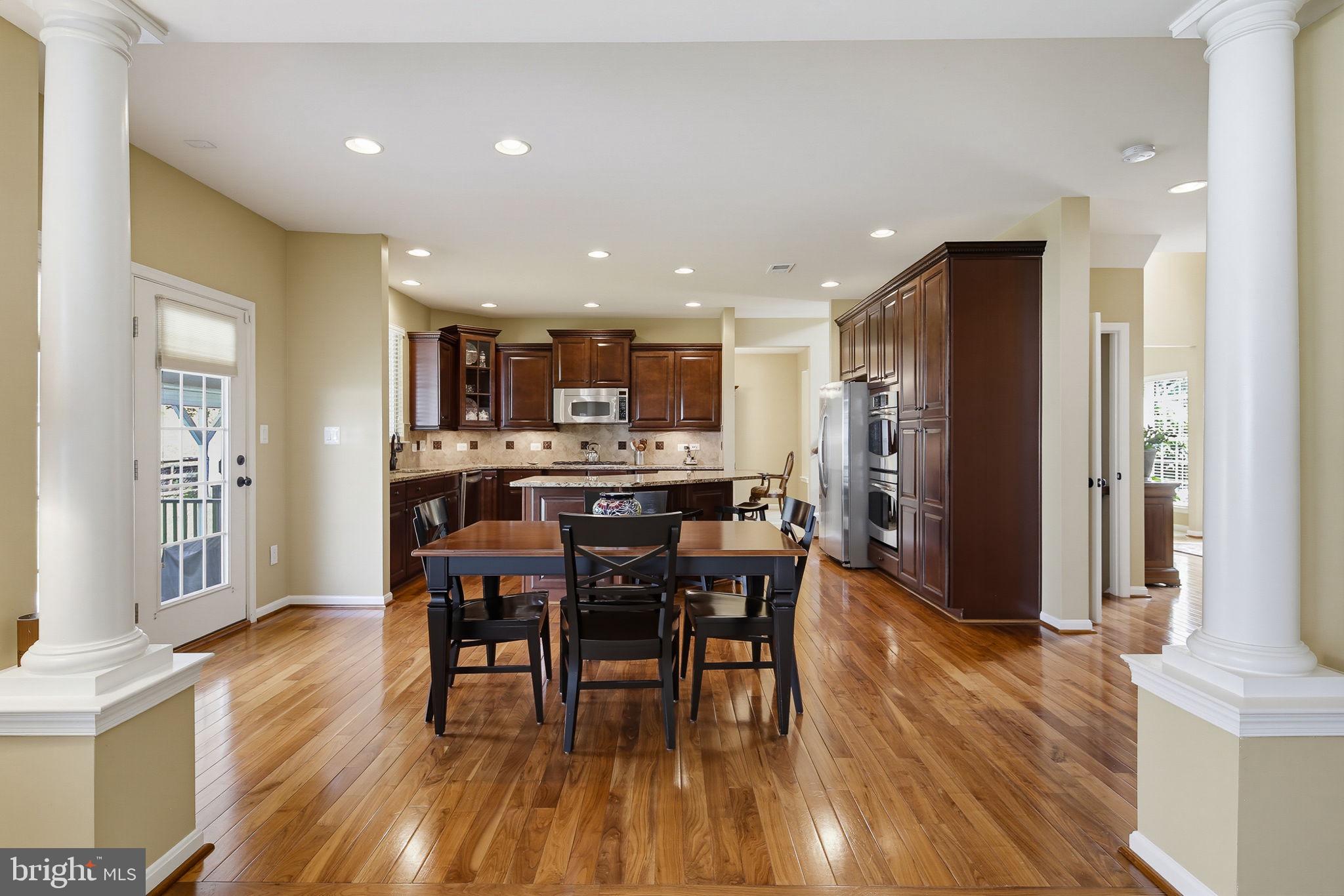 CASCADE OVERLOOK - Residential