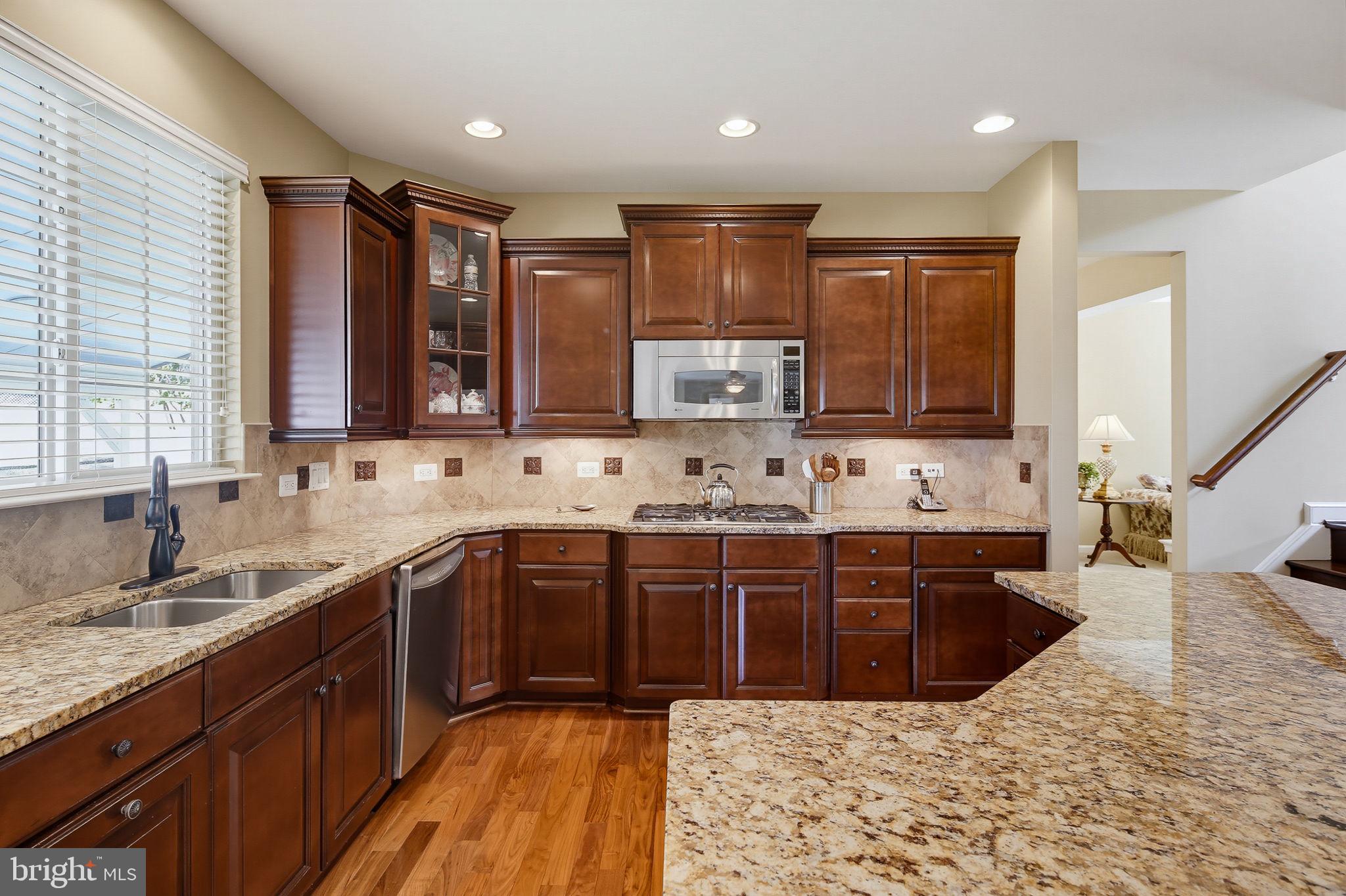 CASCADE OVERLOOK - Residential