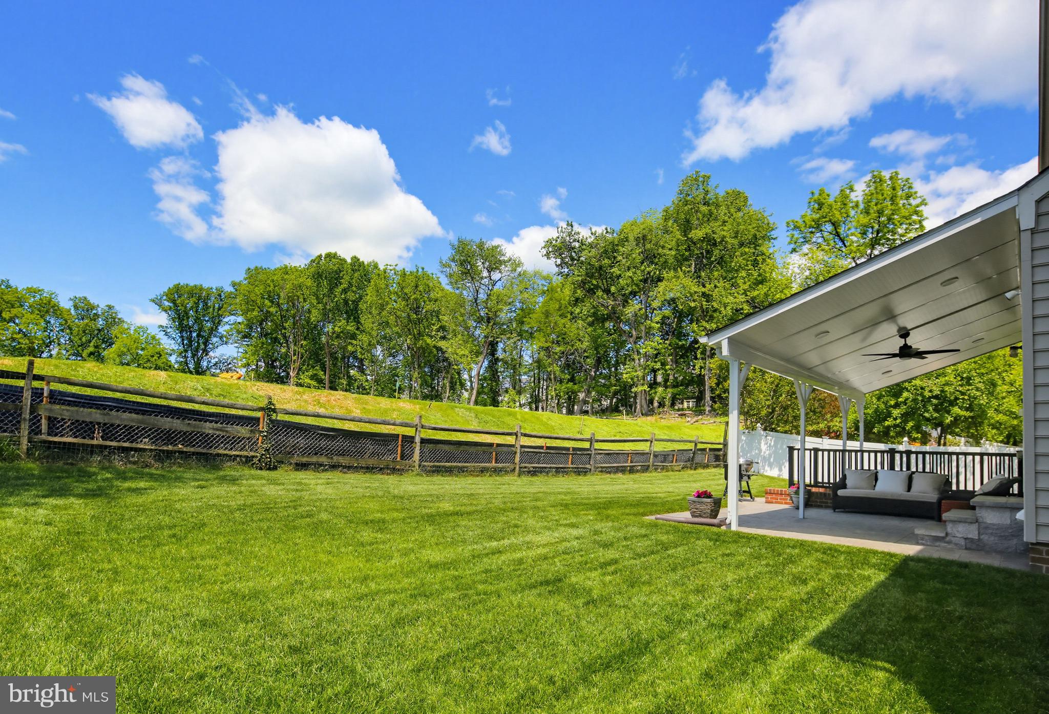 CASCADE OVERLOOK - Residential