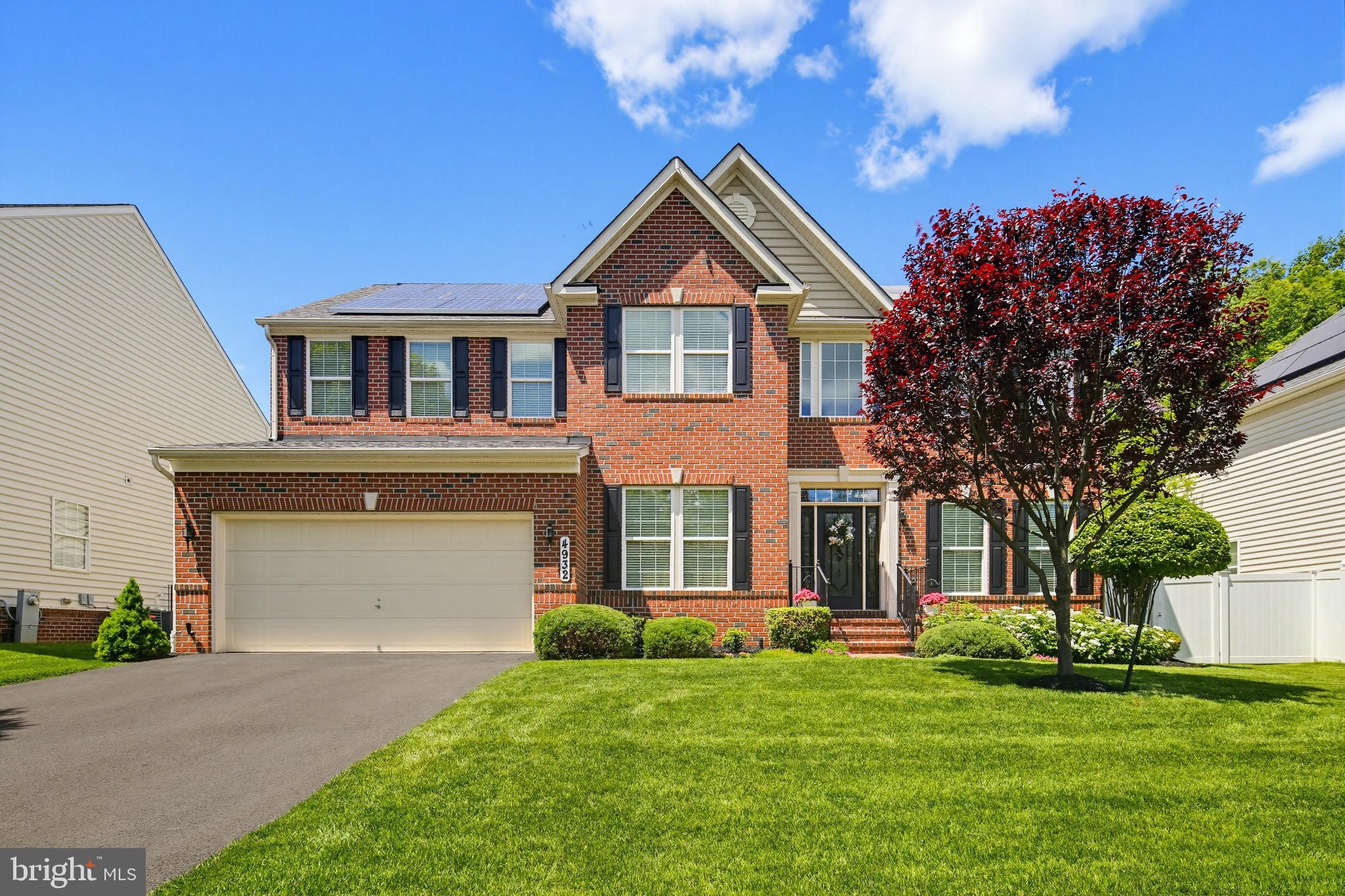CASCADE OVERLOOK - Residential