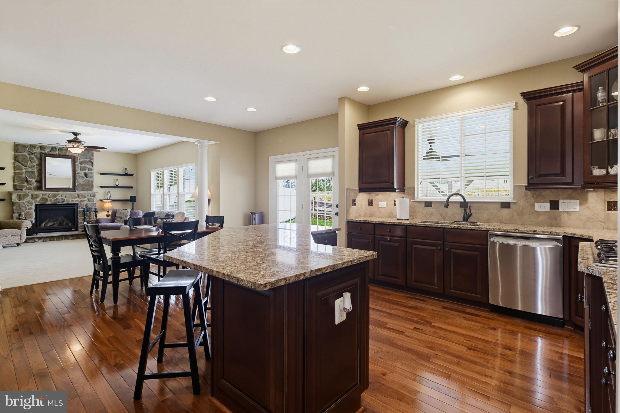 CASCADE OVERLOOK - Residential