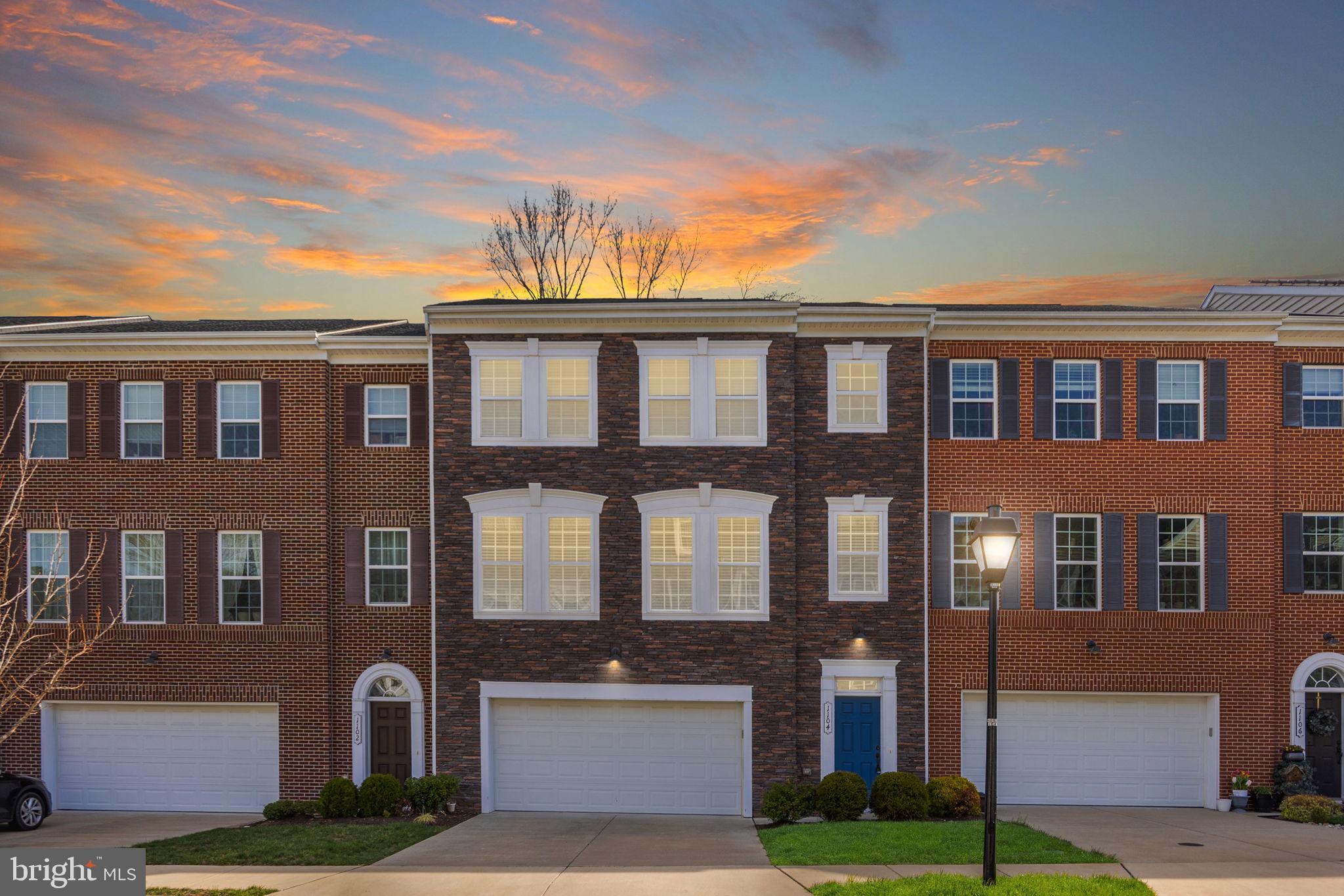 COWAN CROSSING - Residential