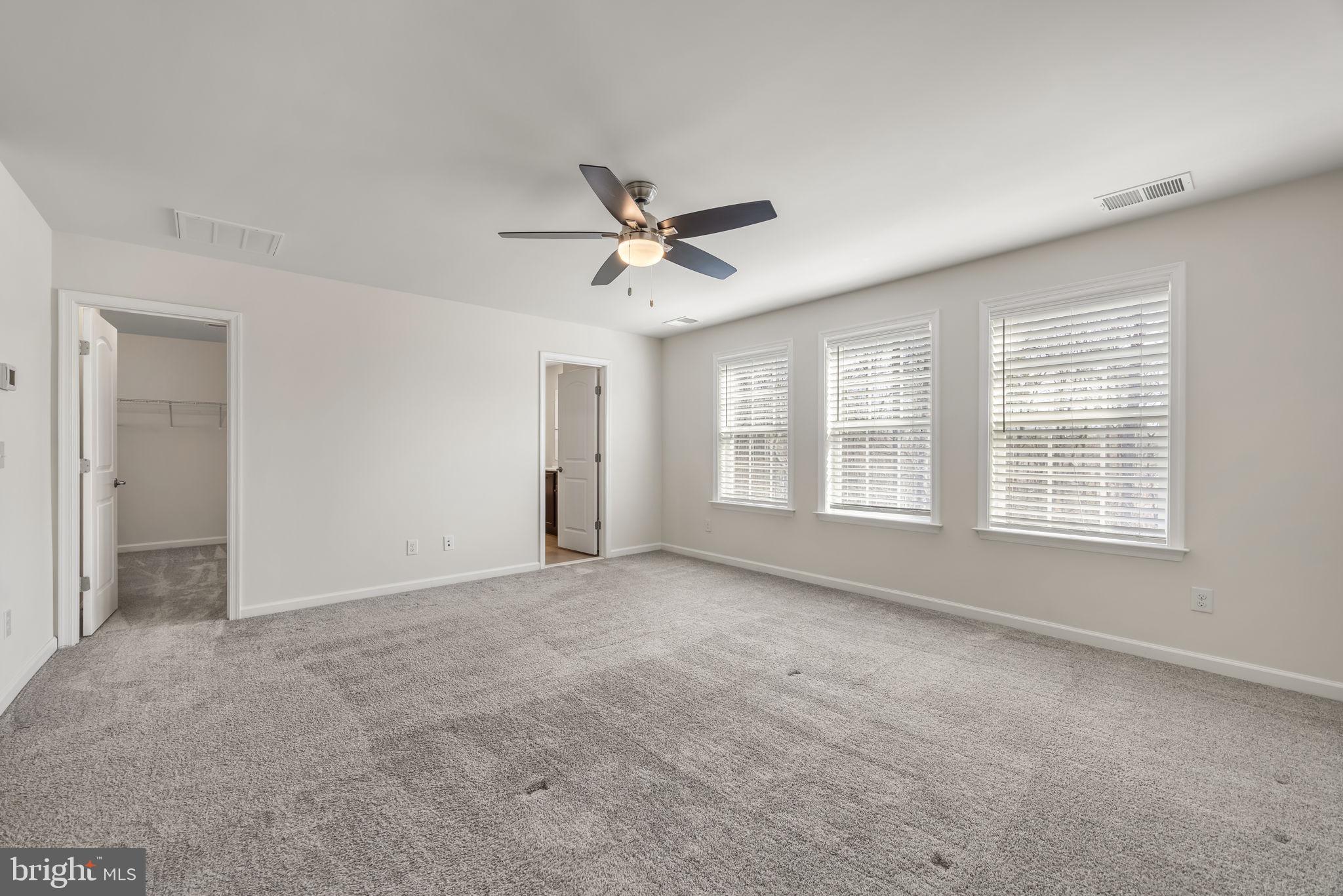 COWAN CROSSING - Residential