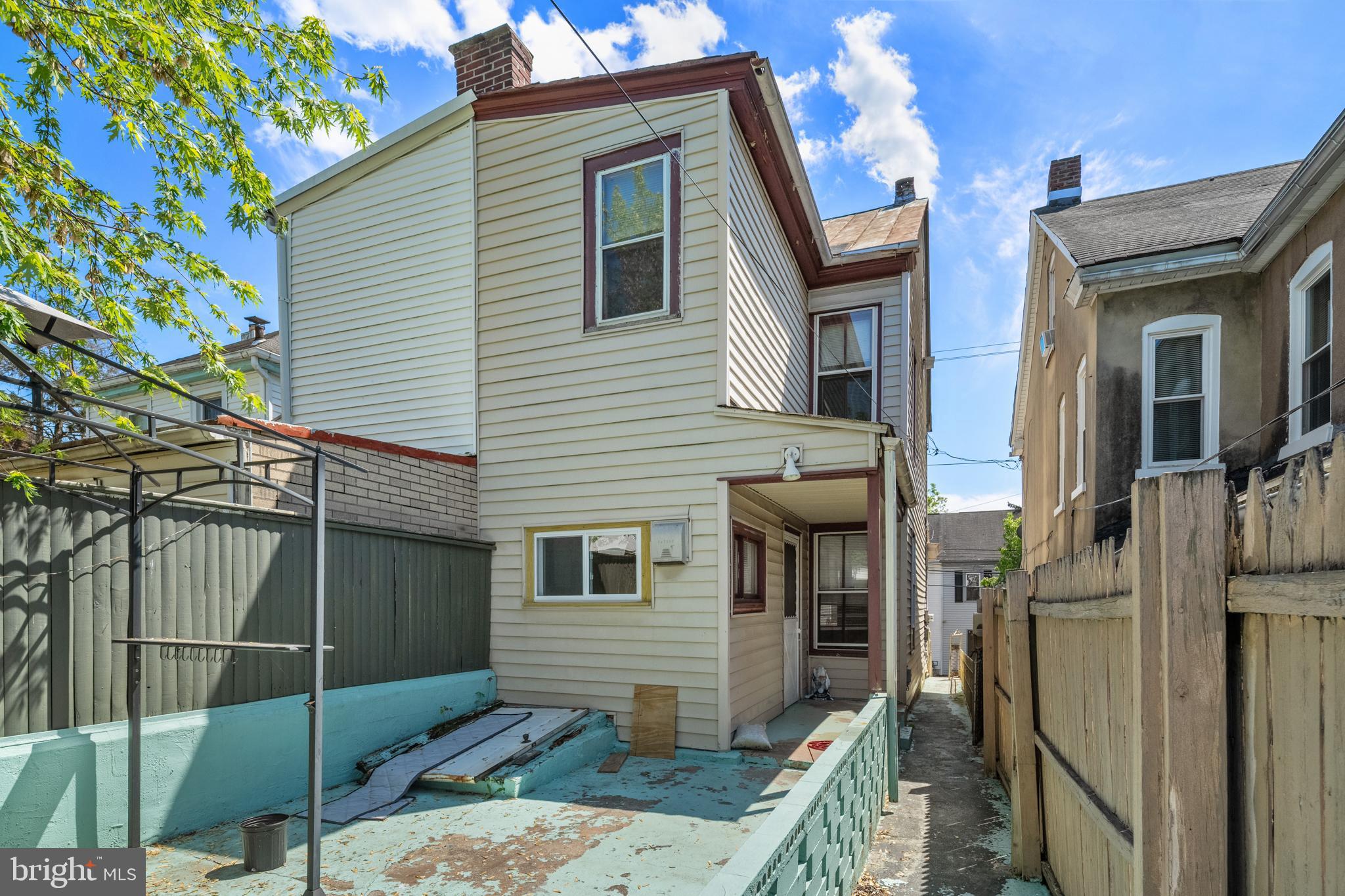 POTTSTOWN - Residential