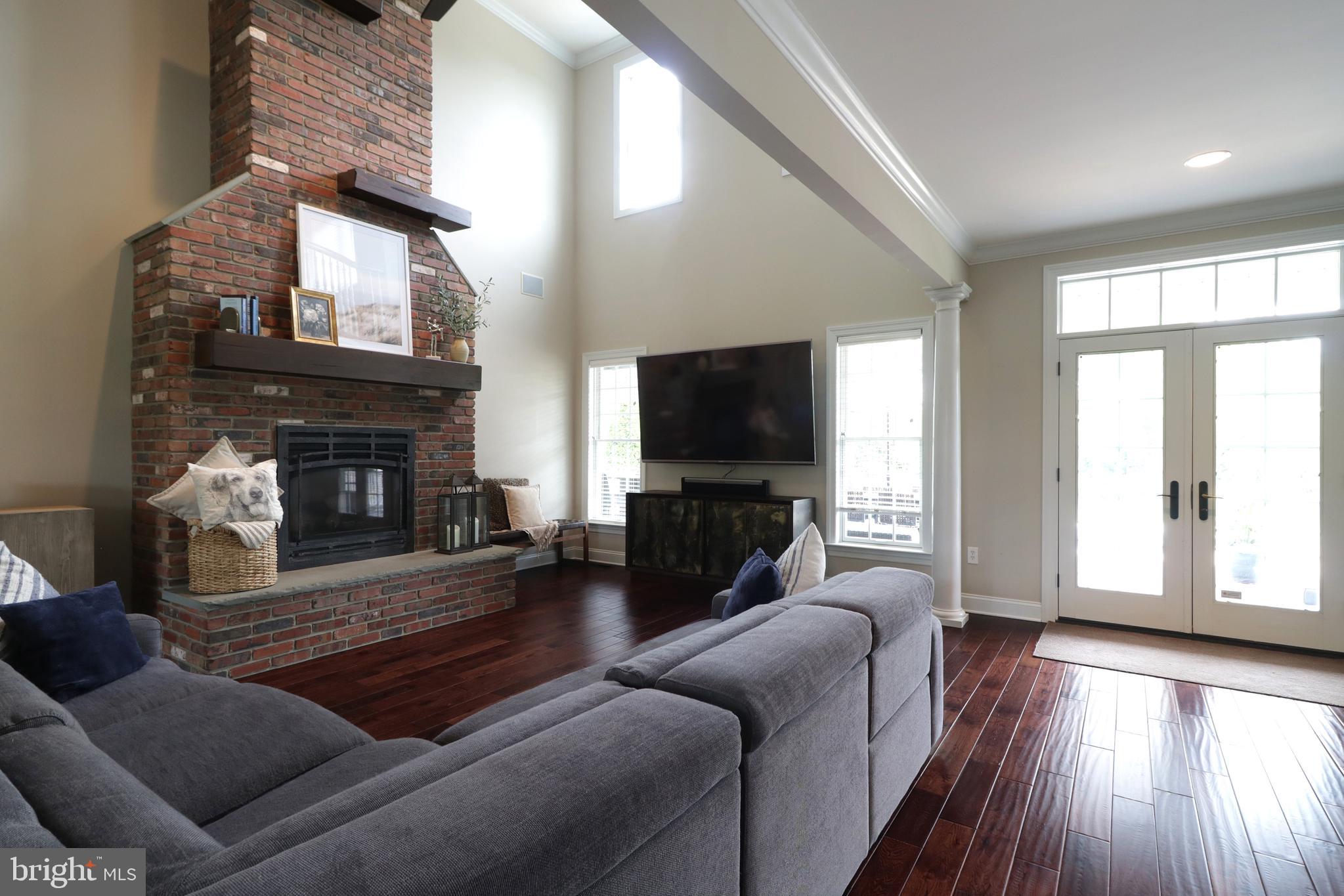 CAMBRIDGE CROSSING - Residential