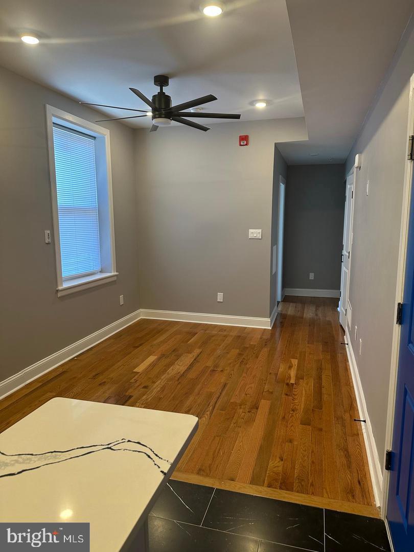 HUNTING PARK - Residential Income