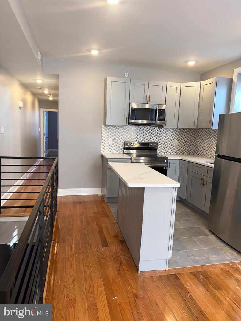 HUNTING PARK - Residential Income