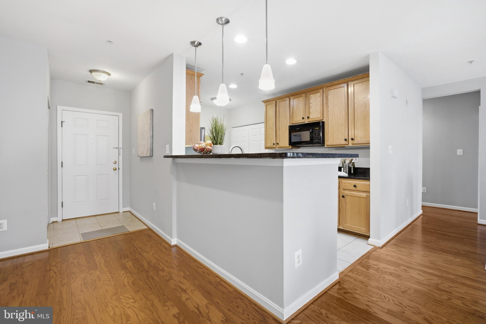LAKESIDE AT SOUTH RIDING - Residential