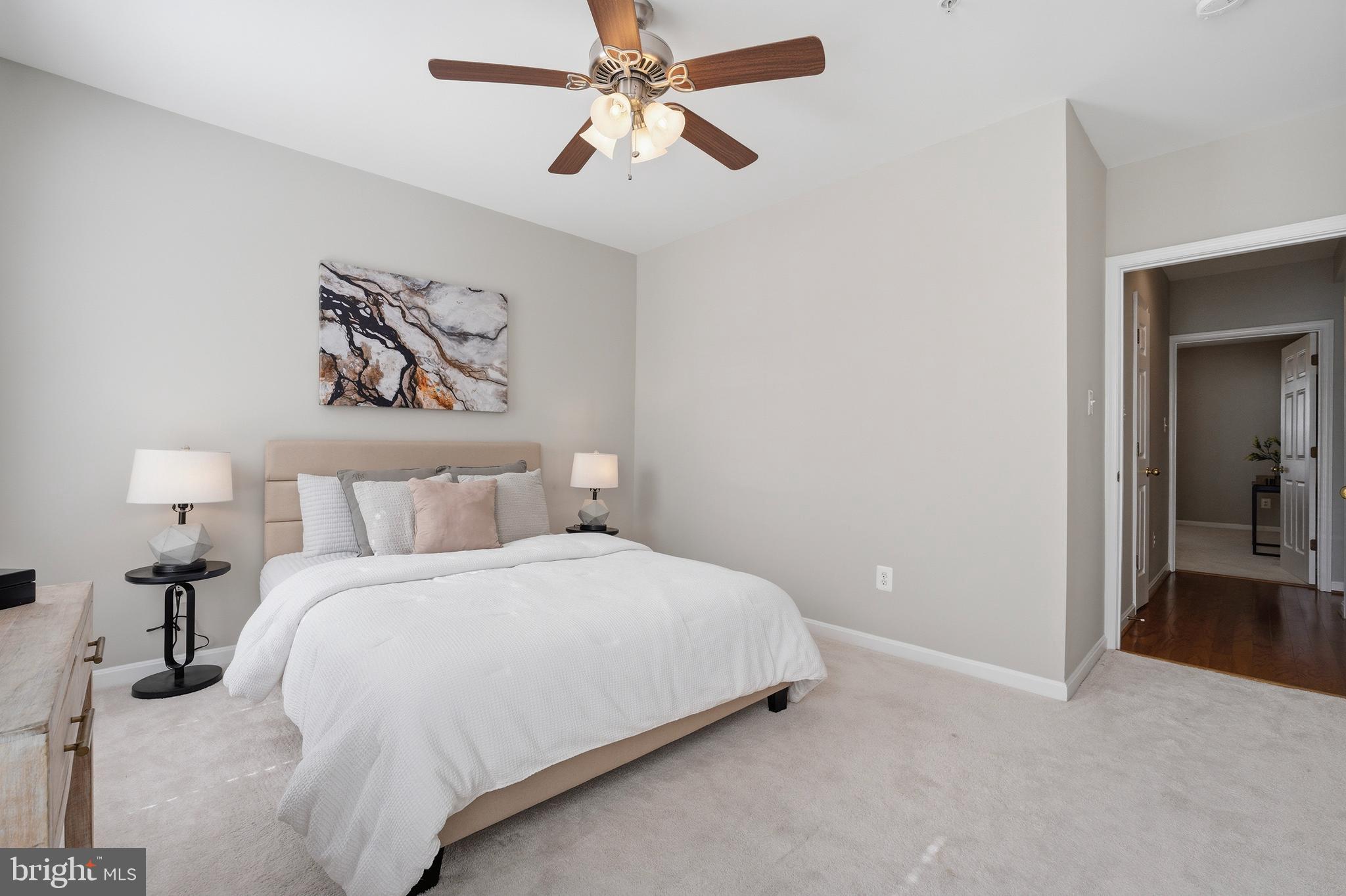LAKESIDE AT SOUTH RIDING - Residential