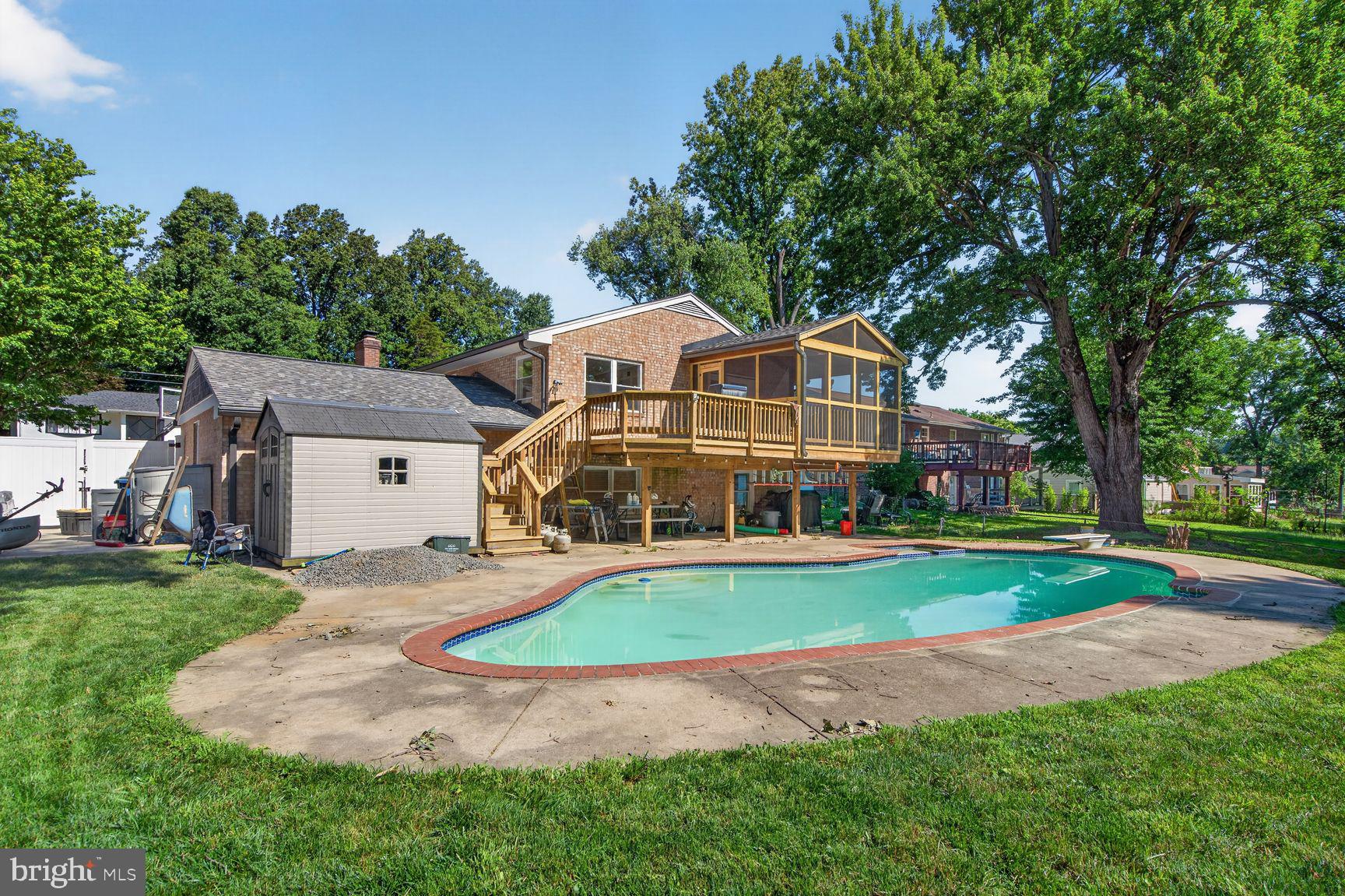 HIDEAWAY PARK - Residential