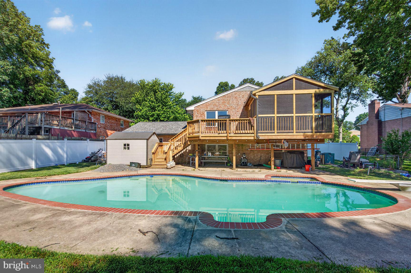 HIDEAWAY PARK - Residential