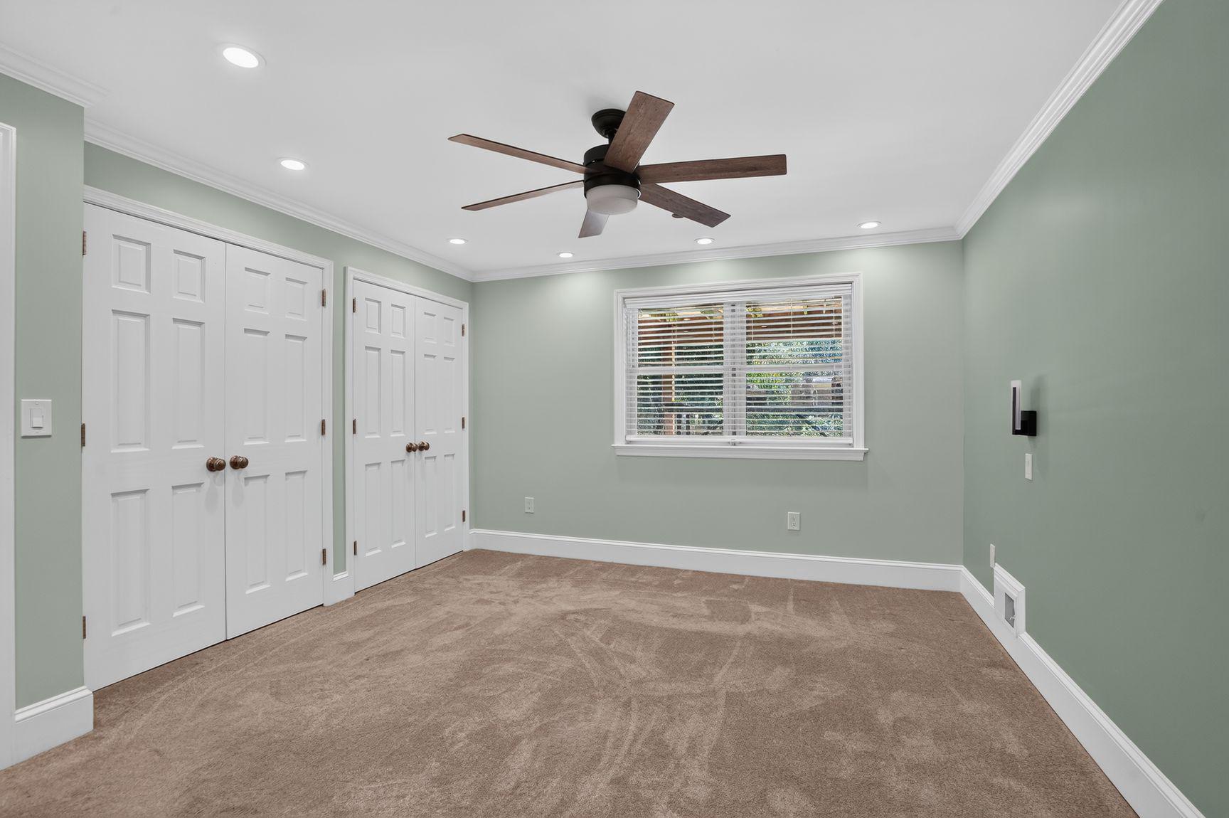 HIDEAWAY PARK - Residential
