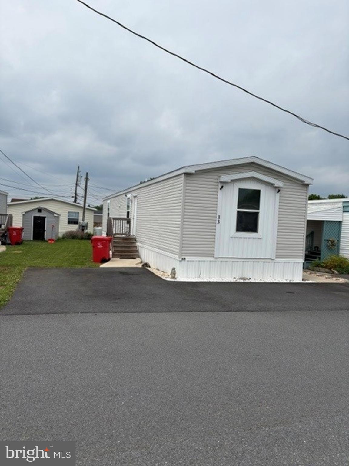 4 year young single wide in Keystone Motor Home Park.  This home has 3 bedrooms and 2 full baths.  Eat-in kitchen with eating counter and enclosed laundry/storage area.