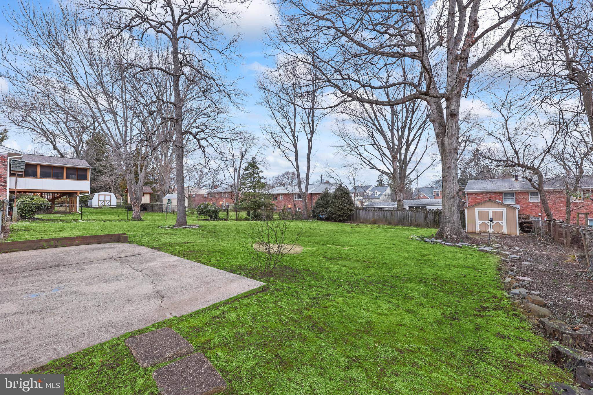 SUGARLAND HEIGHTS - Residential