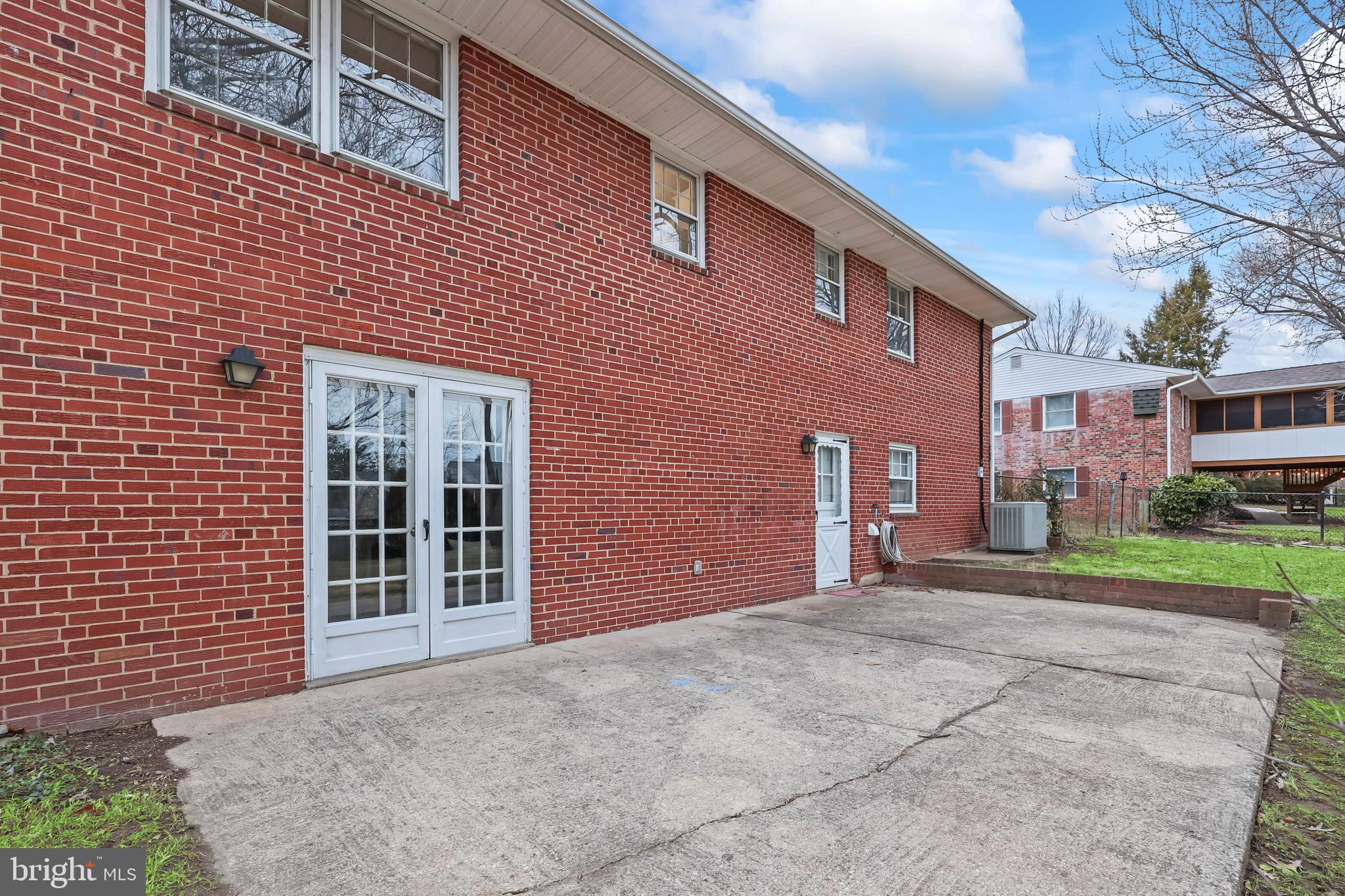 SUGARLAND HEIGHTS - Residential