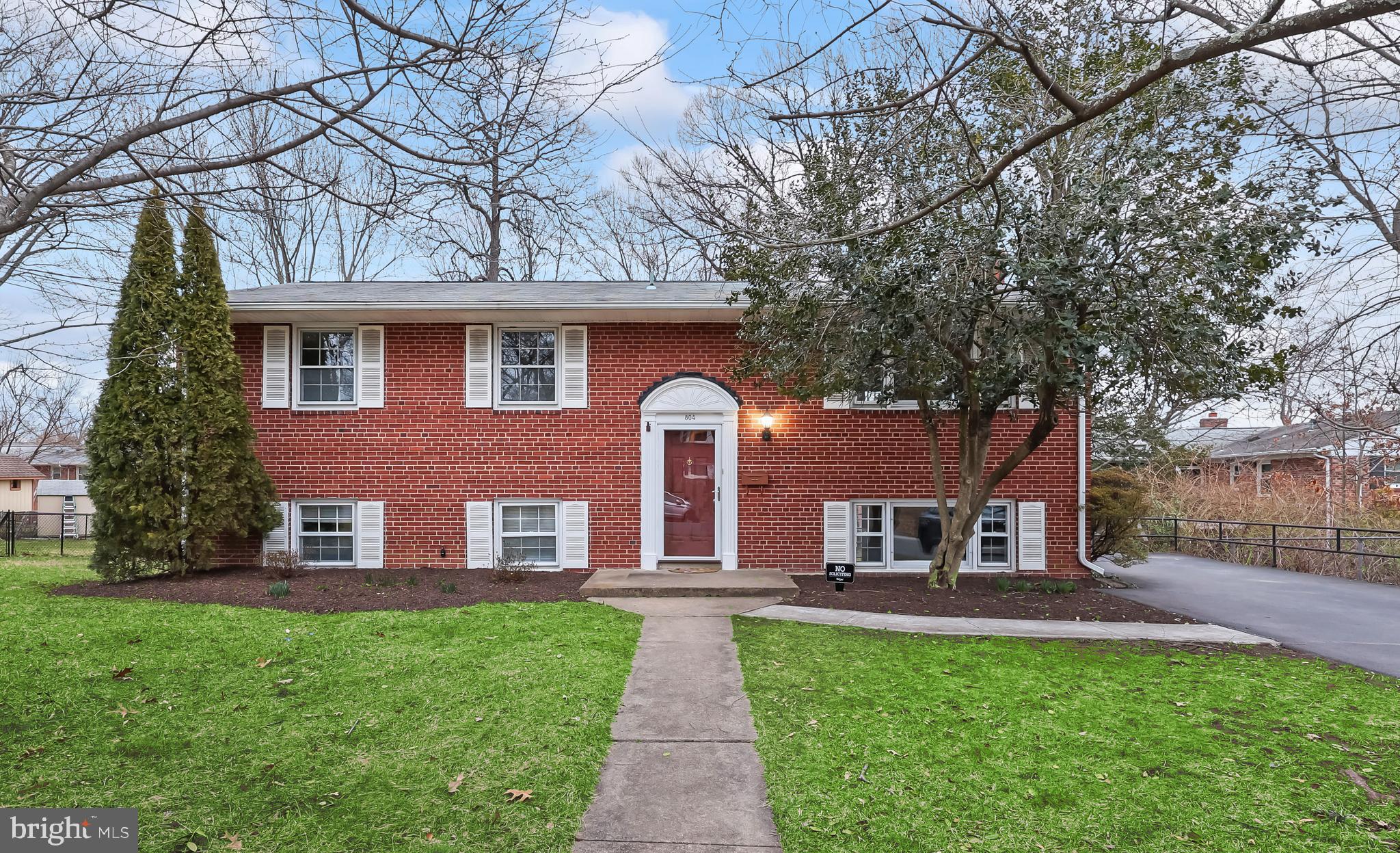 SUGARLAND HEIGHTS - Residential