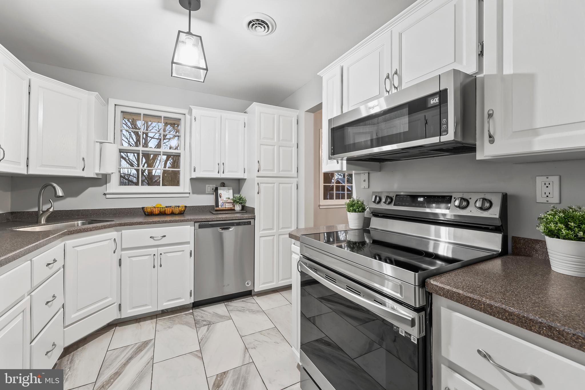 SUGARLAND HEIGHTS - Residential