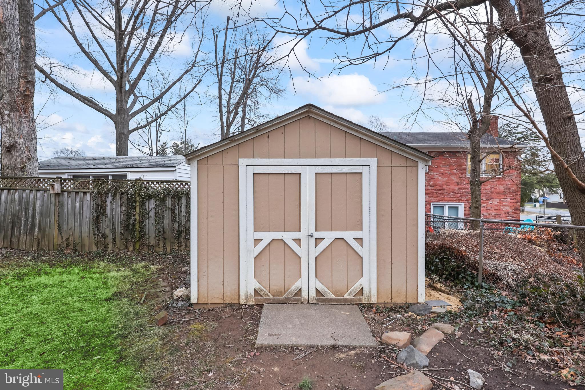 SUGARLAND HEIGHTS - Residential