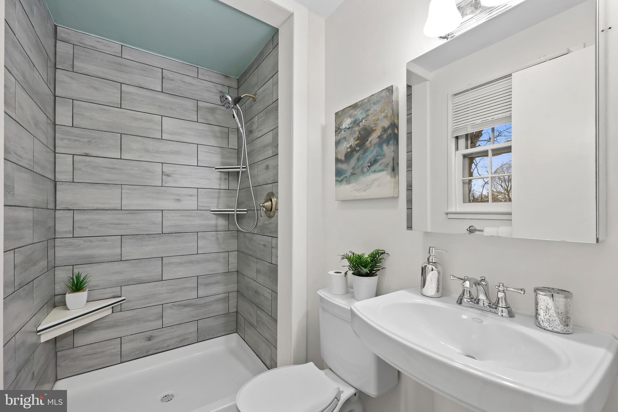 SUGARLAND HEIGHTS - Residential