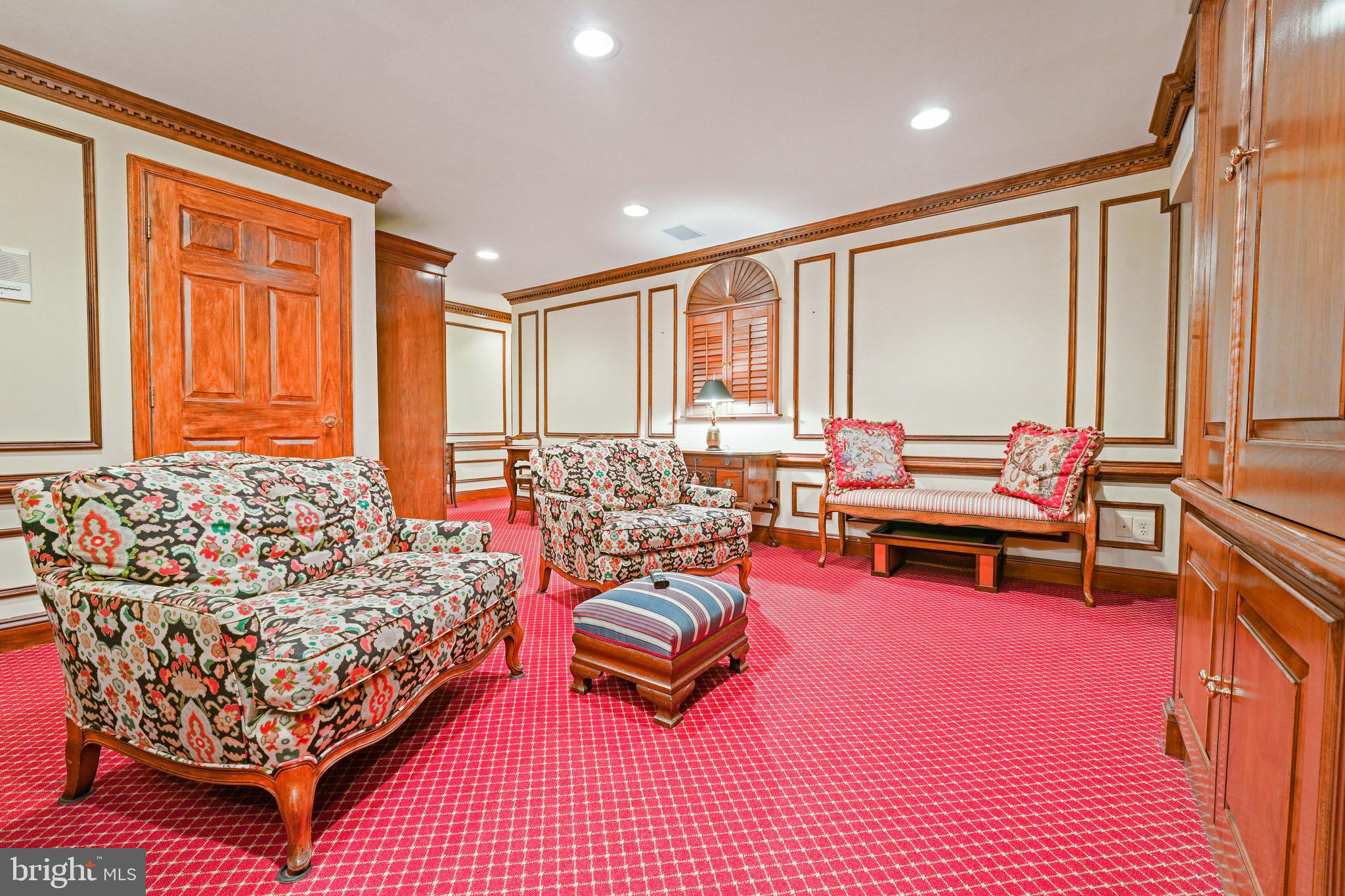 RIVERGATE - Residential