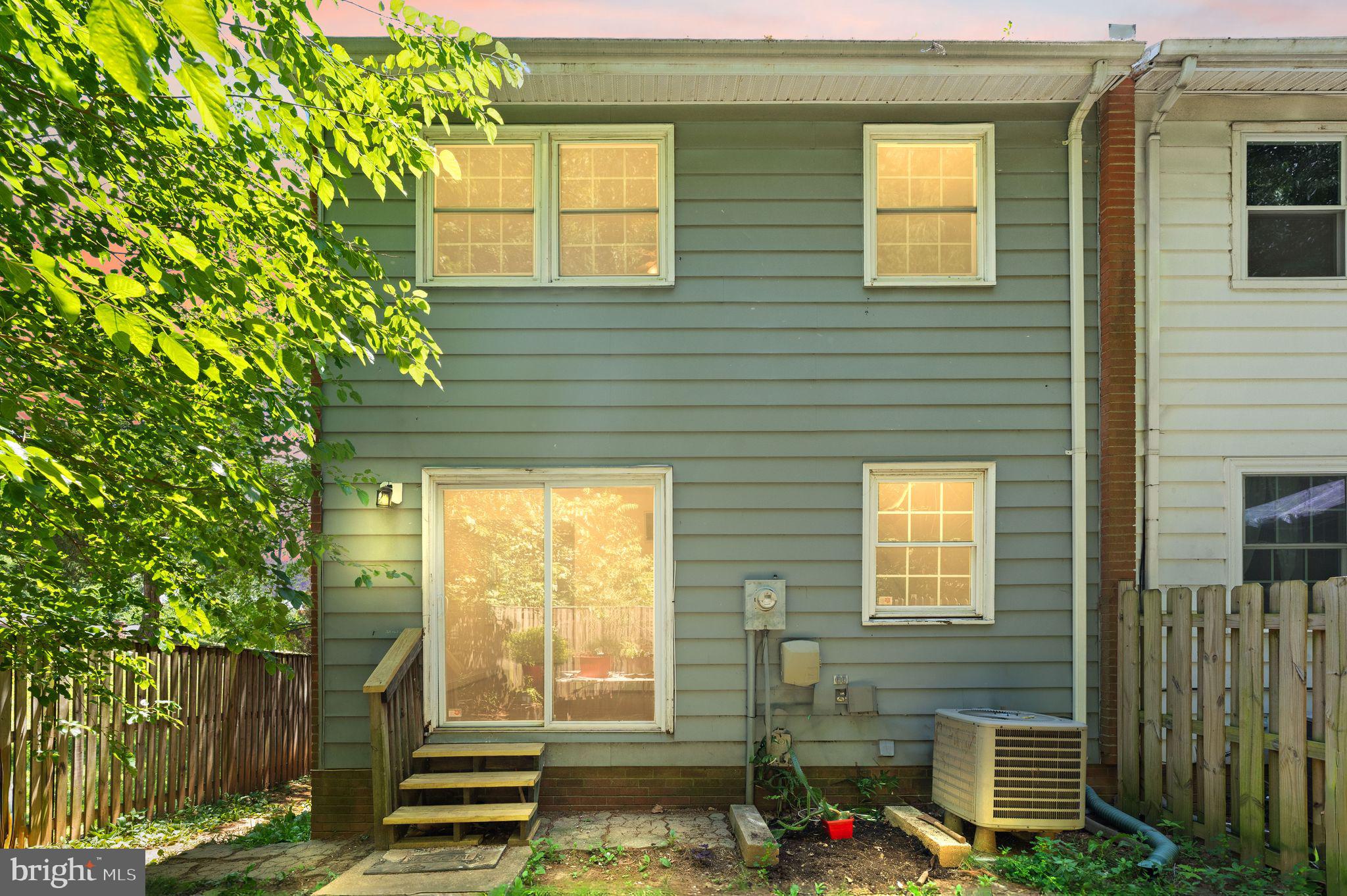 DALE CITY - Residential