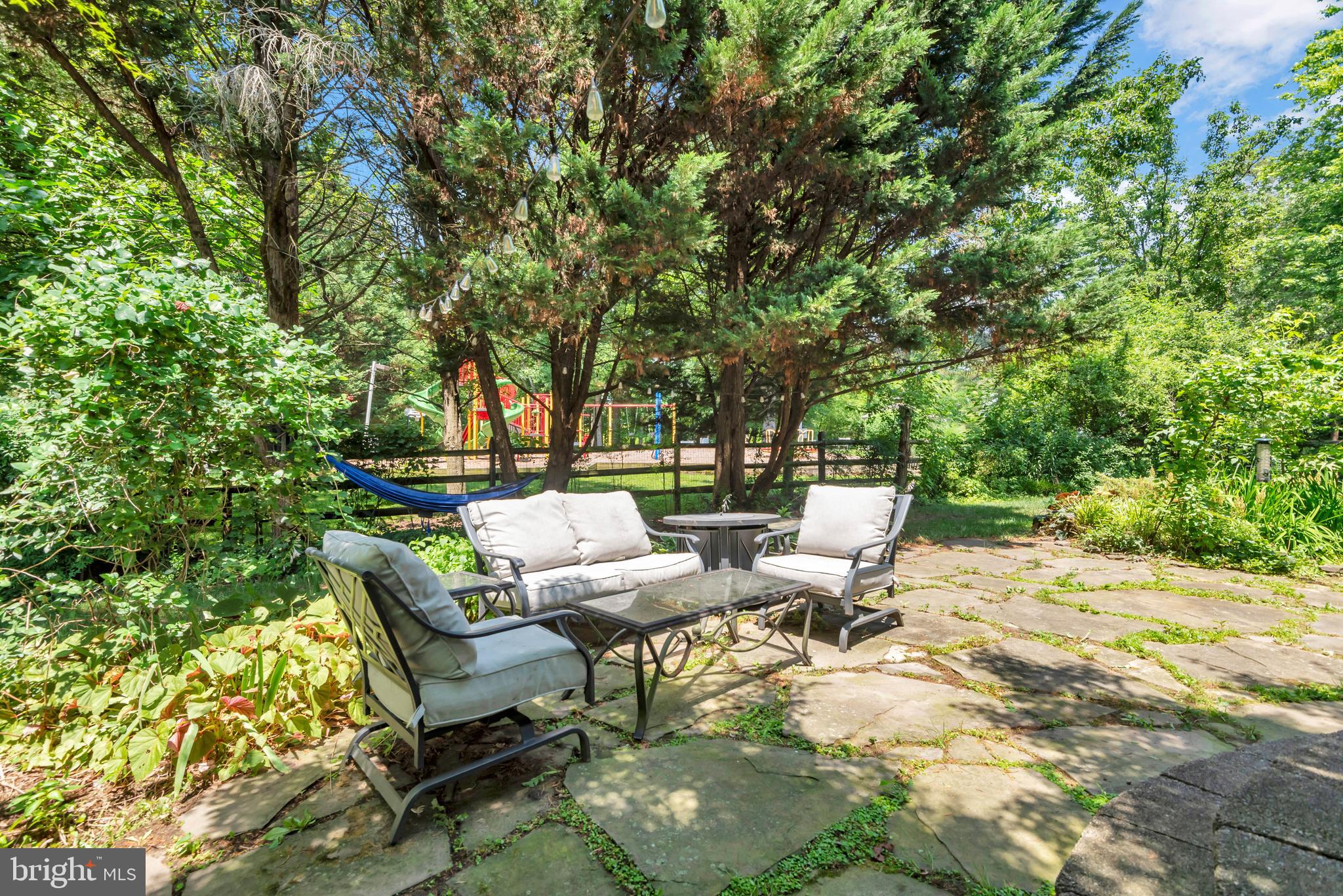 CROFTON CHASE - Residential