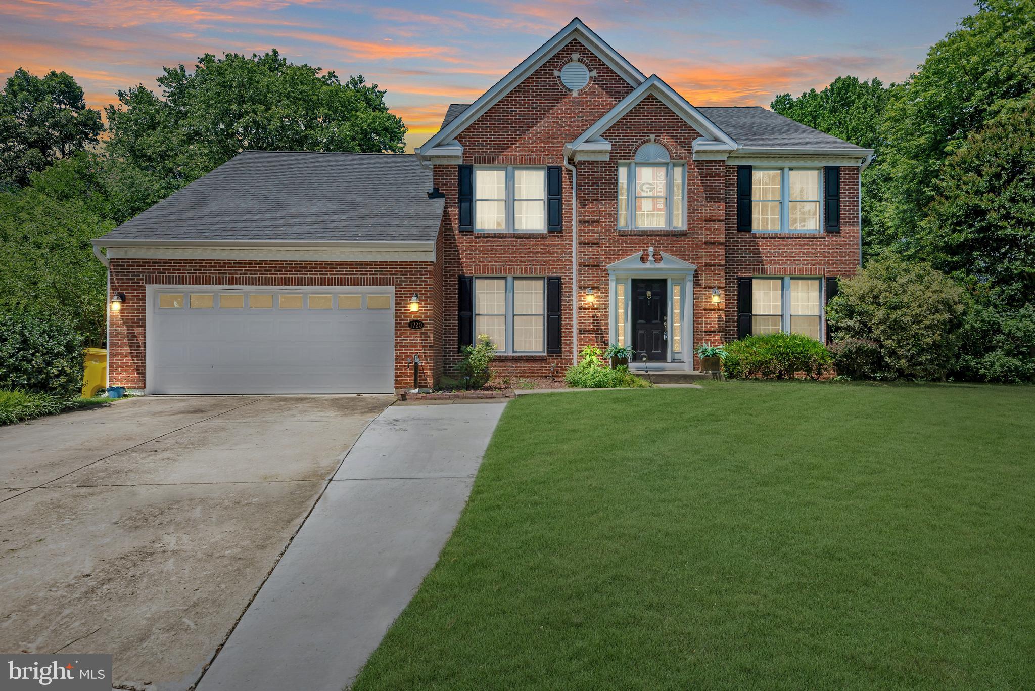 CROFTON CHASE - Residential