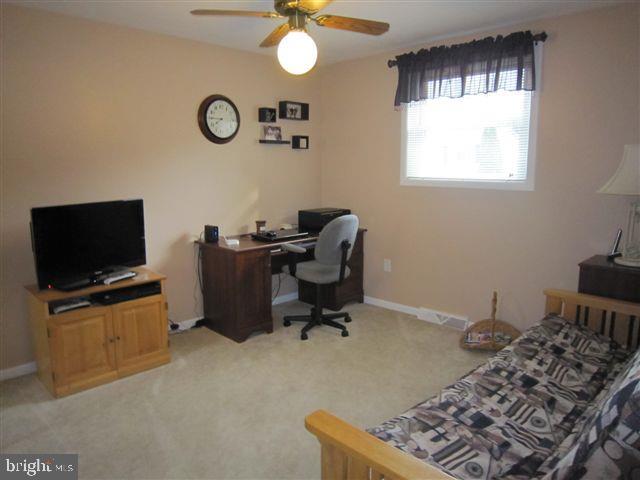 SINKING SPRINGS - Residential