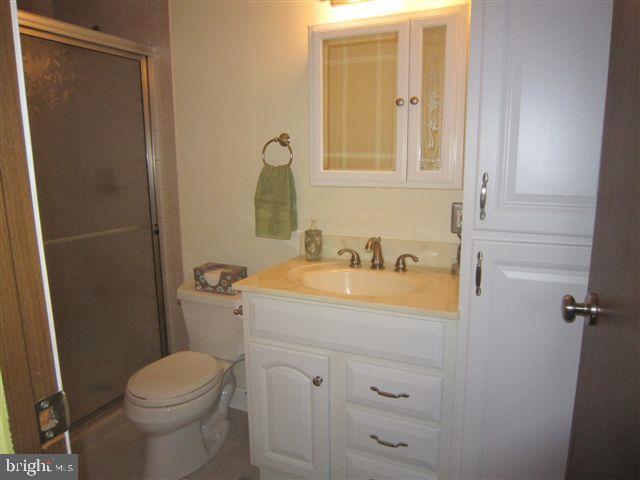 SINKING SPRINGS - Residential