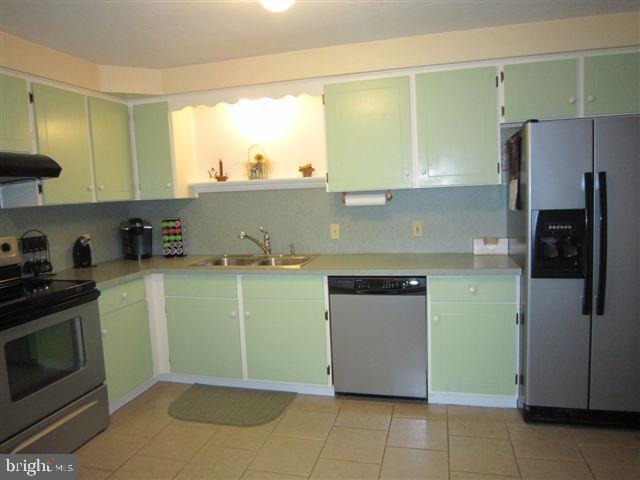 SINKING SPRINGS - Residential