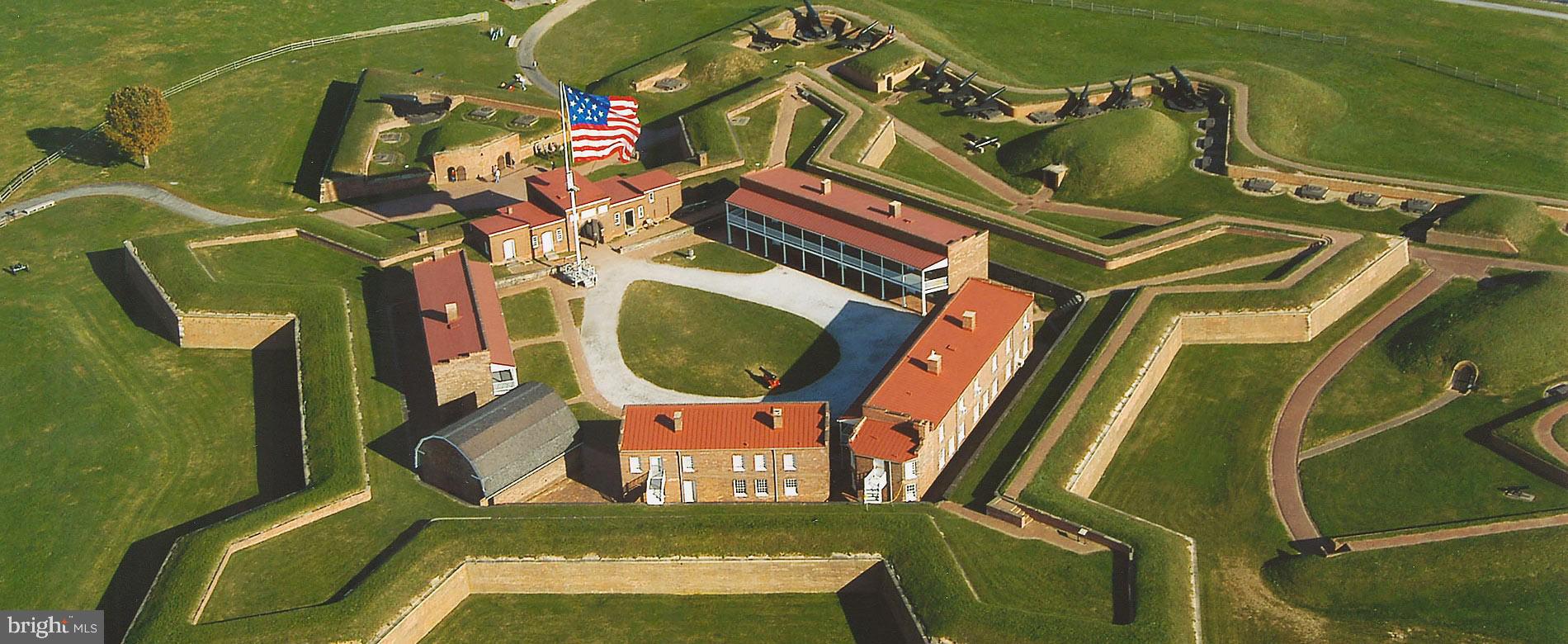MCHENRY POINTE - Residential