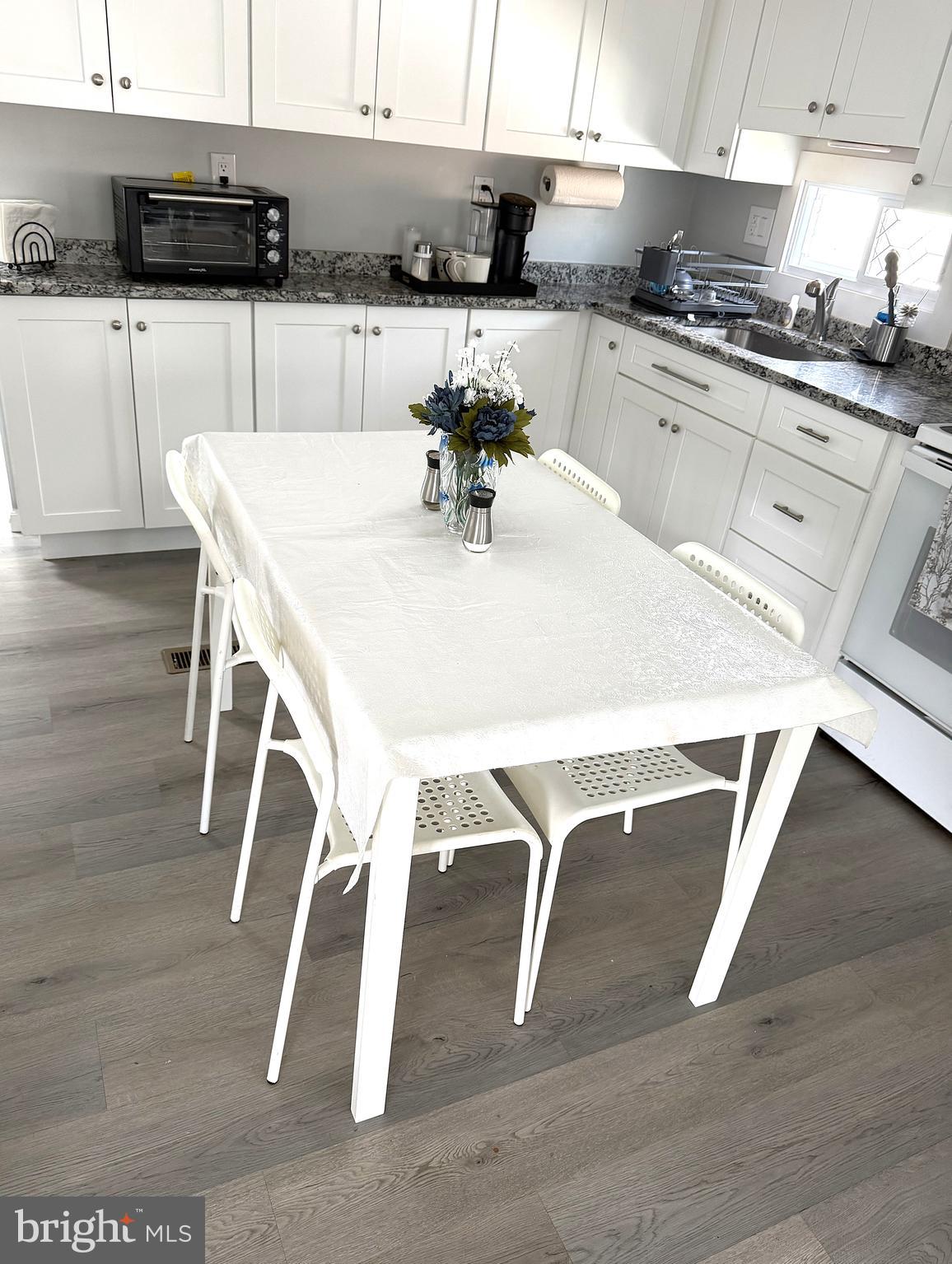 ROL PARK VILLAGE - Residential