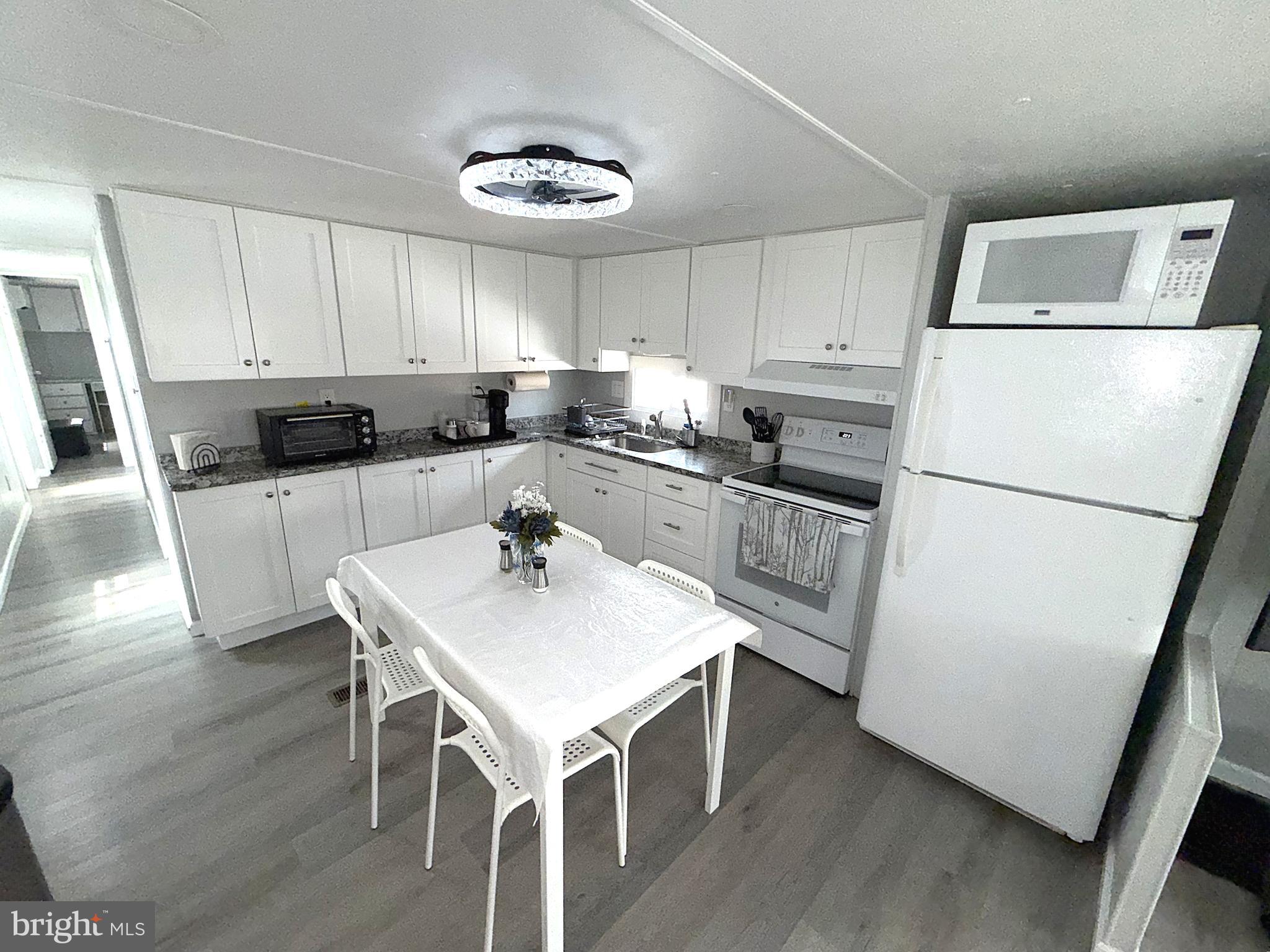 ROL PARK VILLAGE - Residential