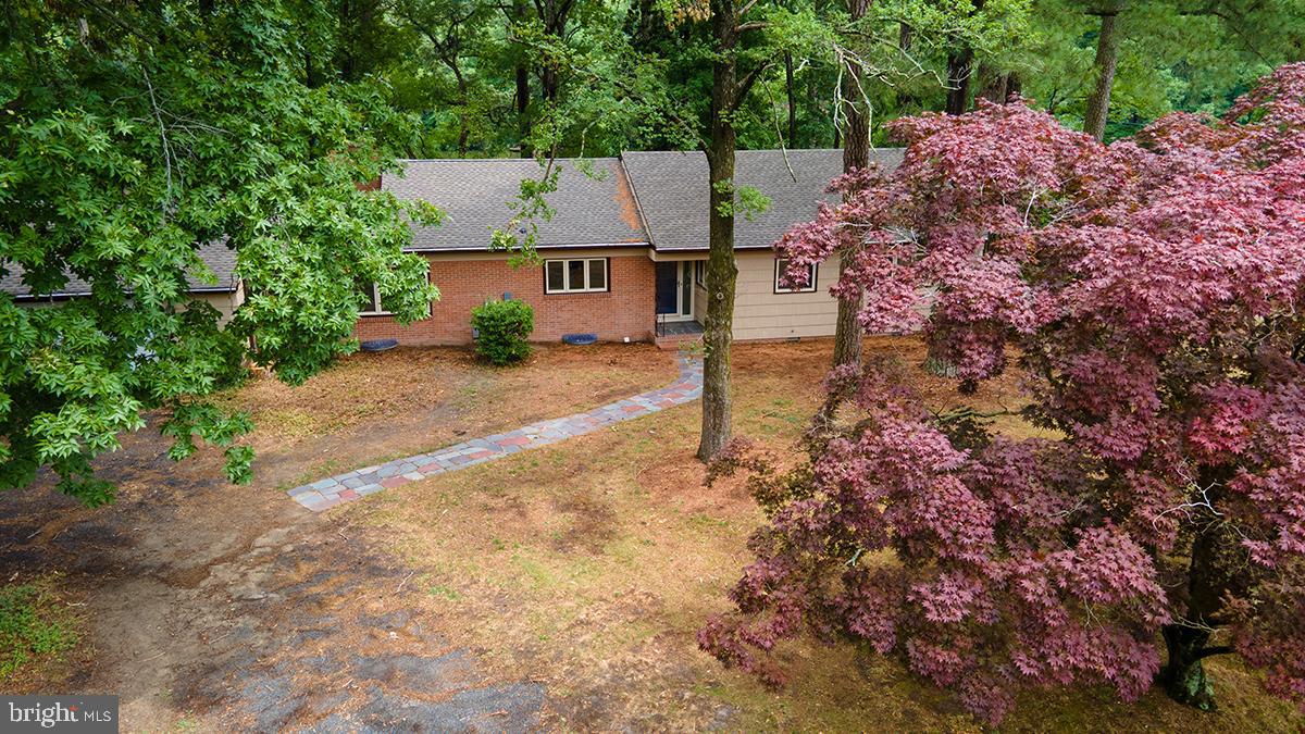 HOLLY LAKE ESTATES - Residential