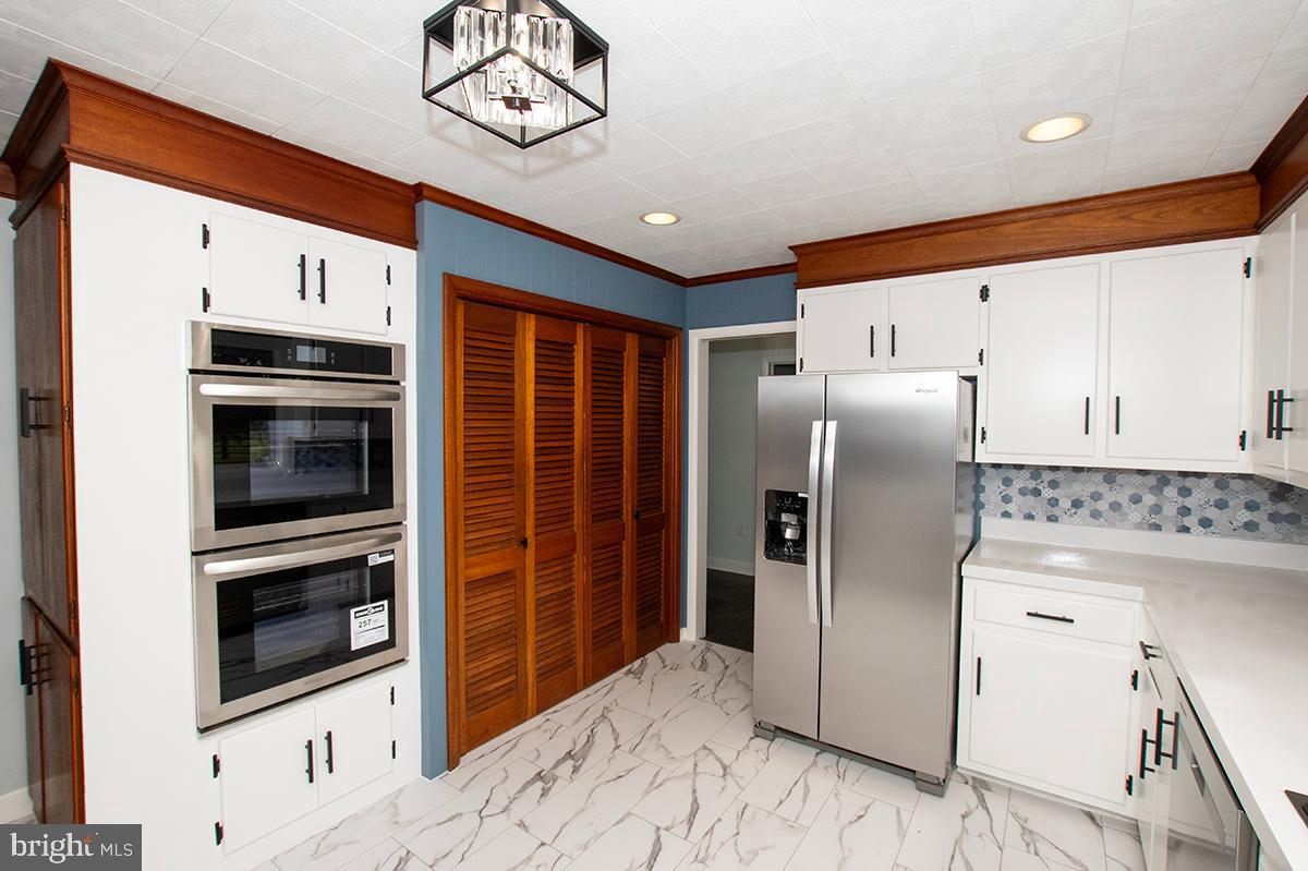 HOLLY LAKE ESTATES - Residential