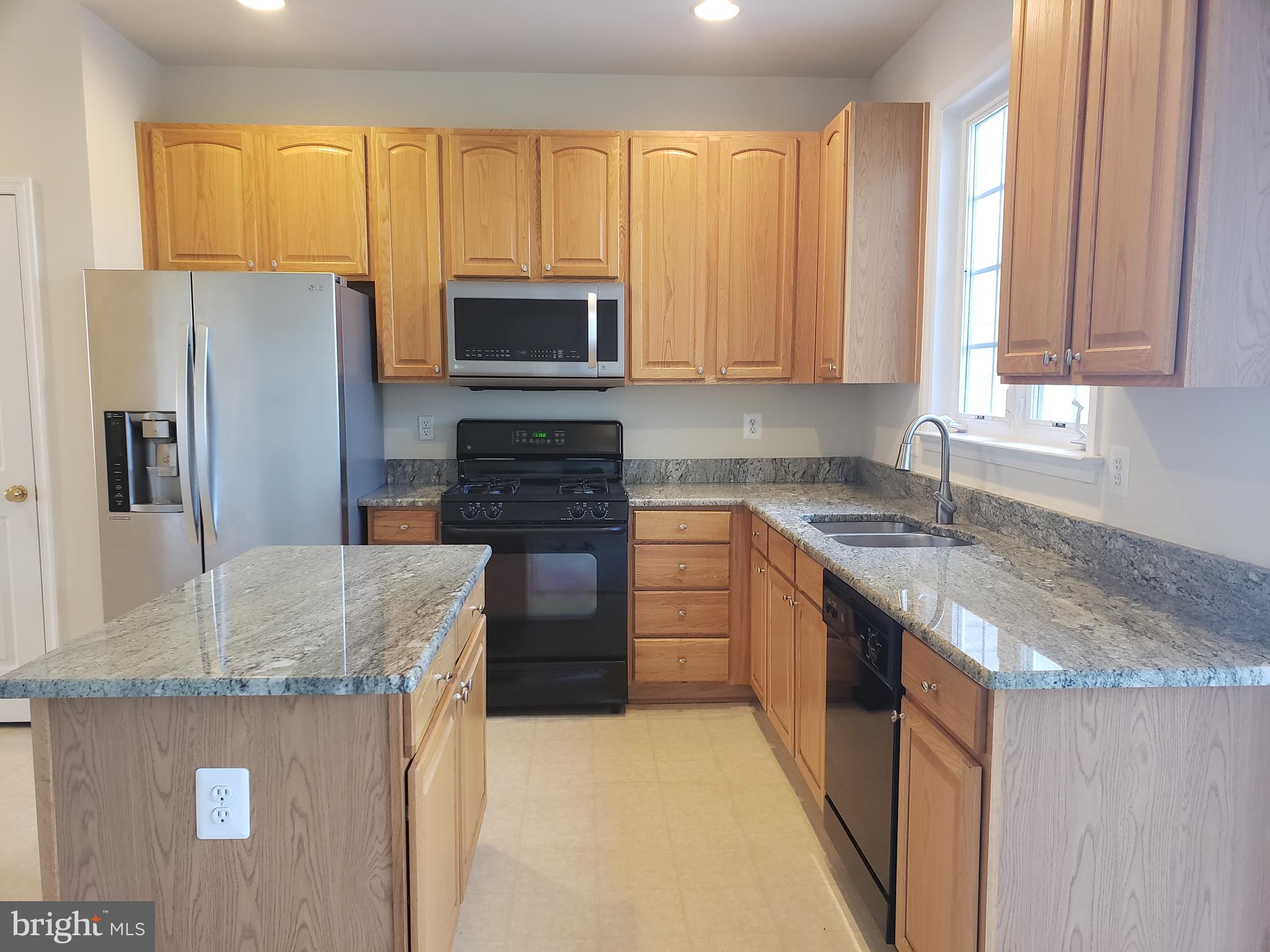 EDWARDS LANDING - Residential Lease