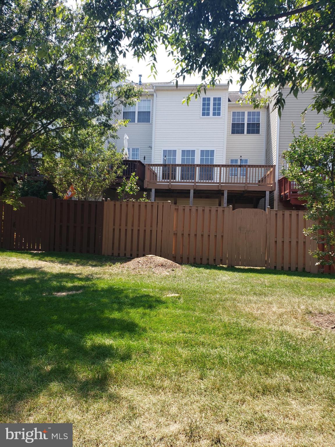 EDWARDS LANDING - Residential Lease