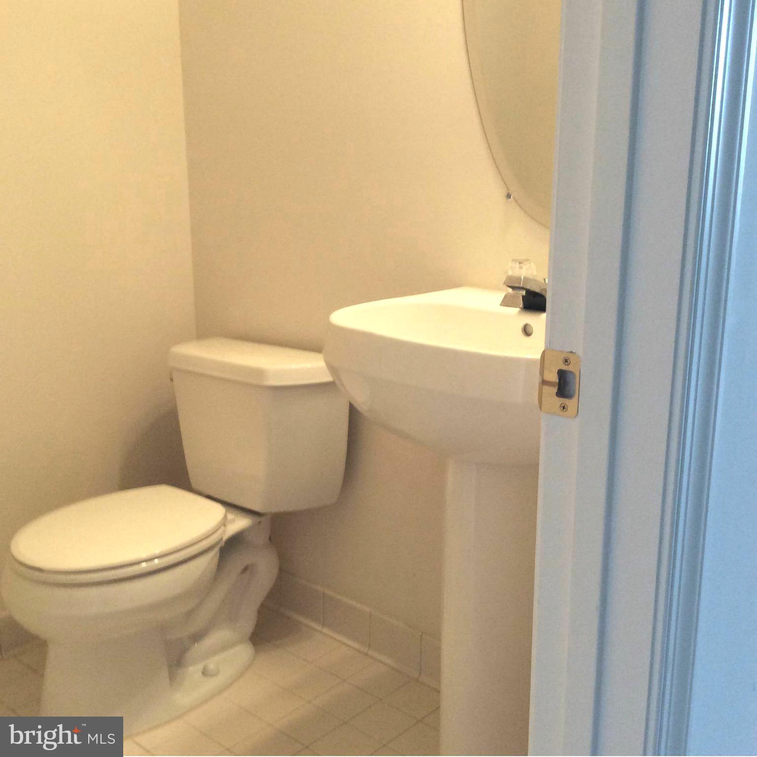 EDWARDS LANDING - Residential Lease