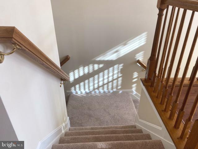 EDWARDS LANDING - Residential Lease
