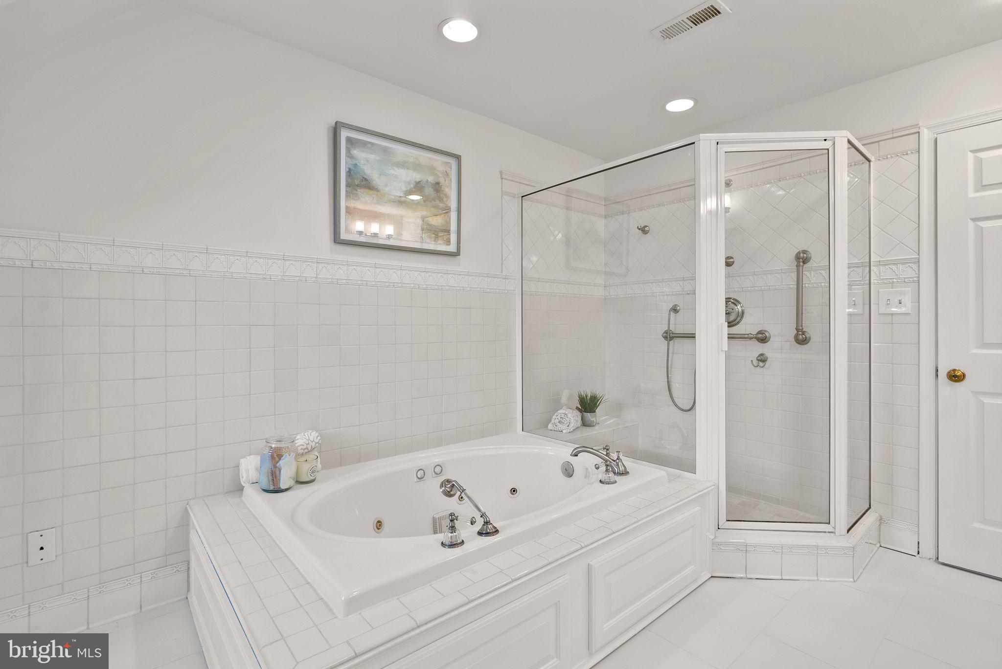 WINDSOR OAKS - Residential