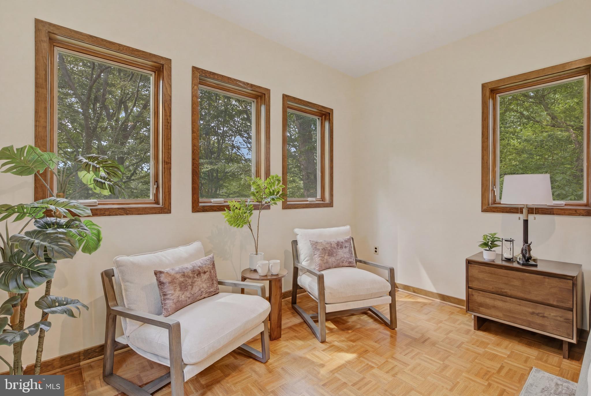 CHESTNUT HILL - Residential