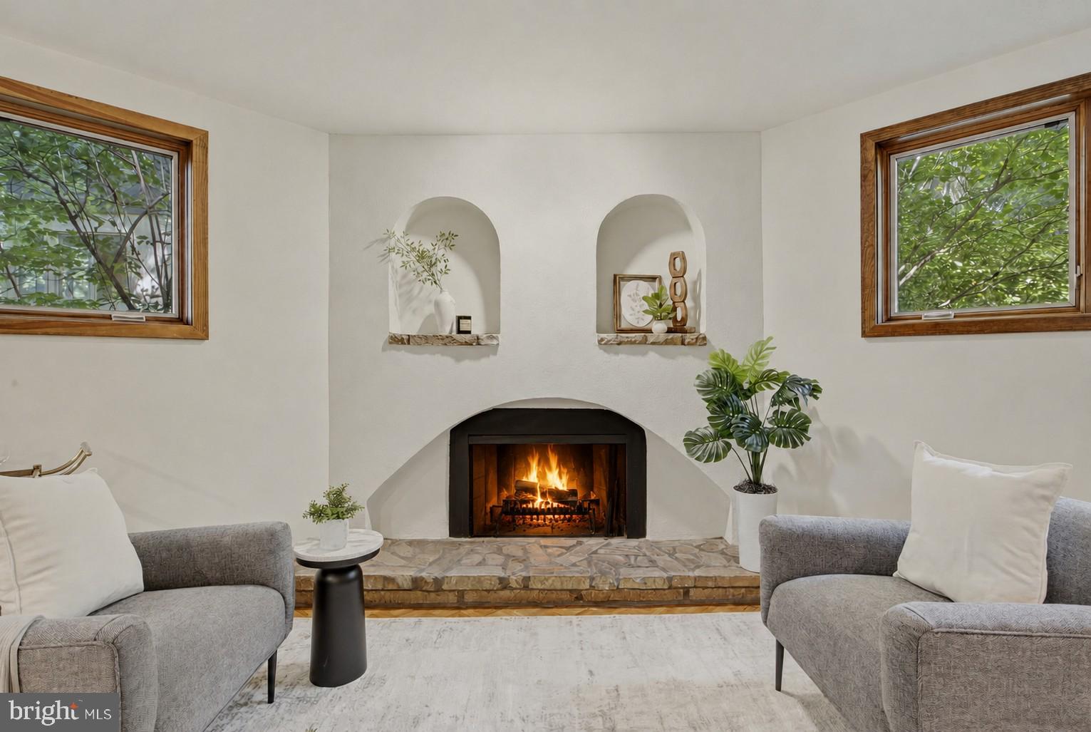 CHESTNUT HILL - Residential