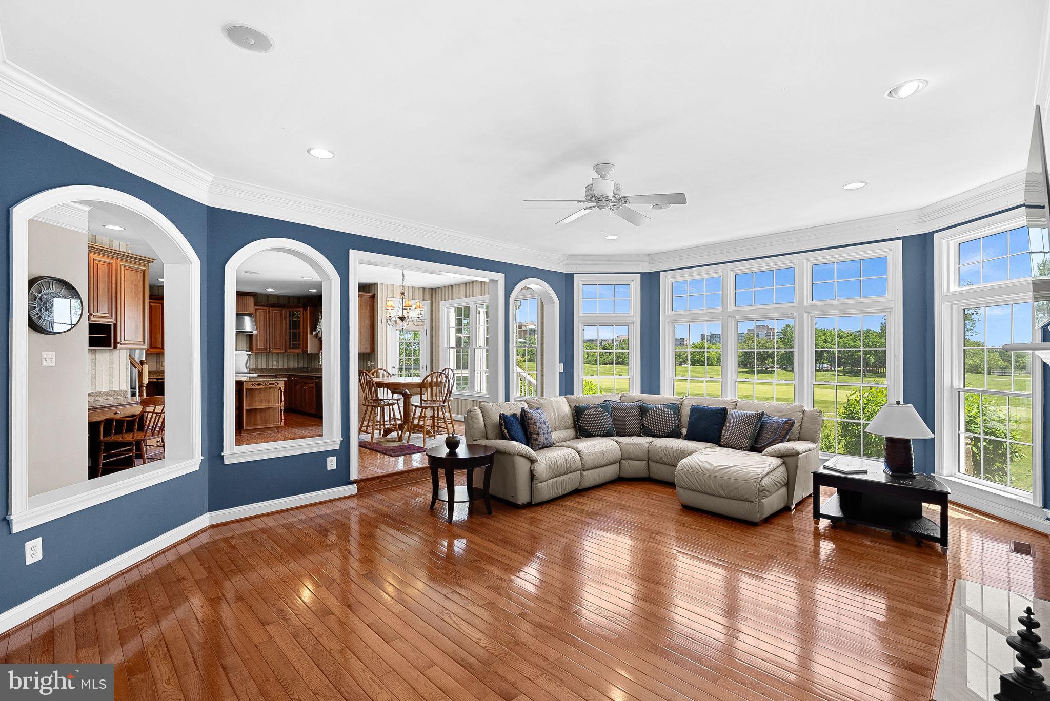LANSDOWNE ON THE POTOMAC - Residential