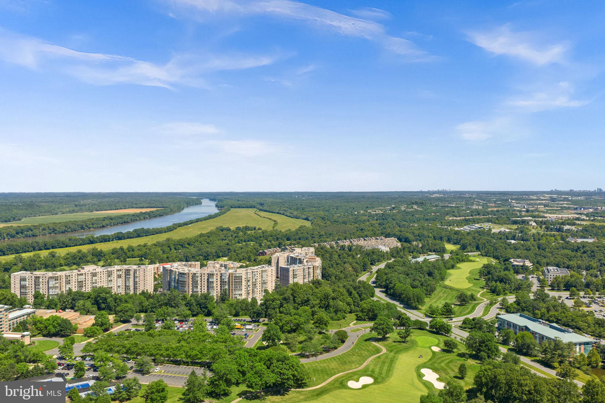 LANSDOWNE ON THE POTOMAC - Residential