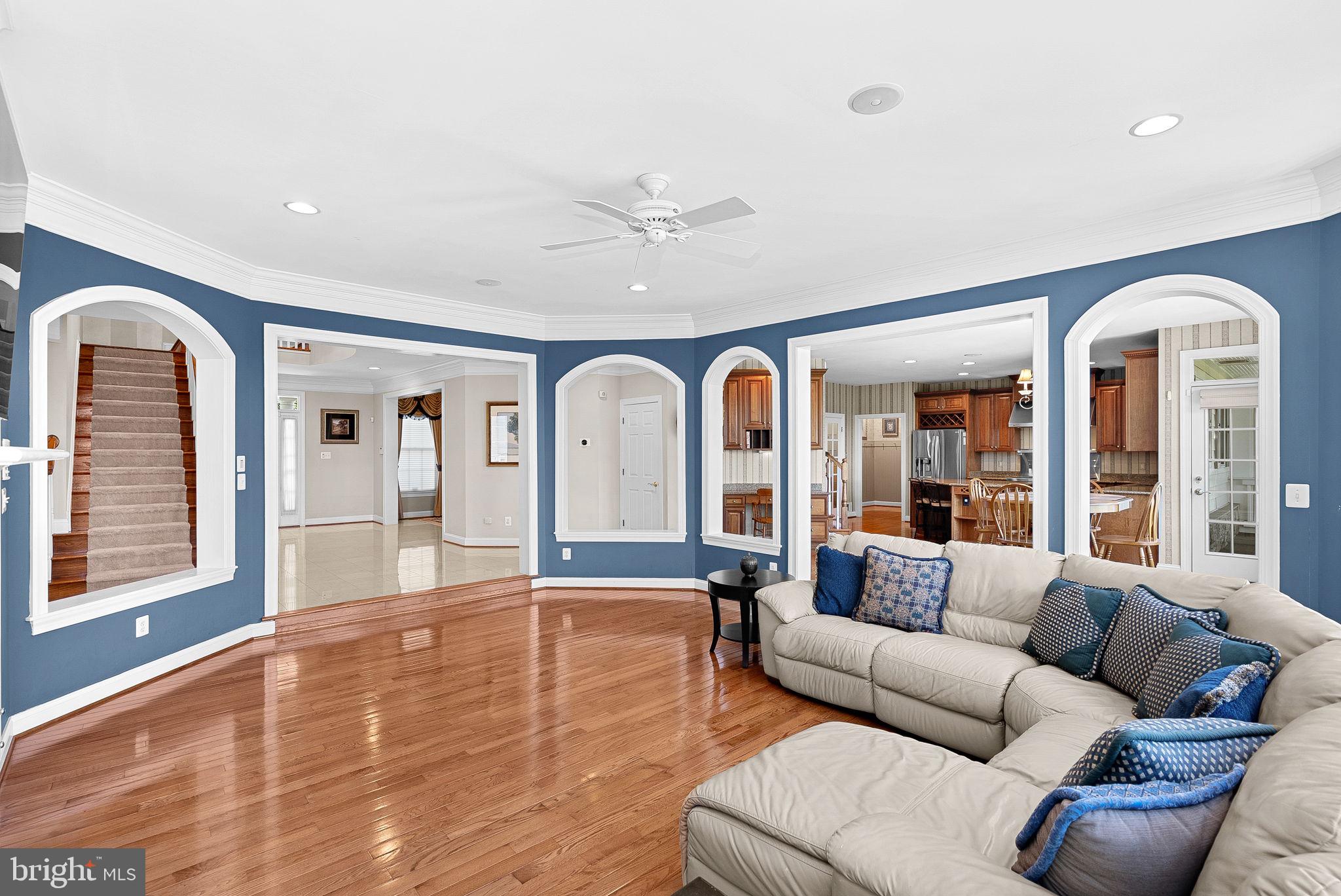 LANSDOWNE ON THE POTOMAC - Residential