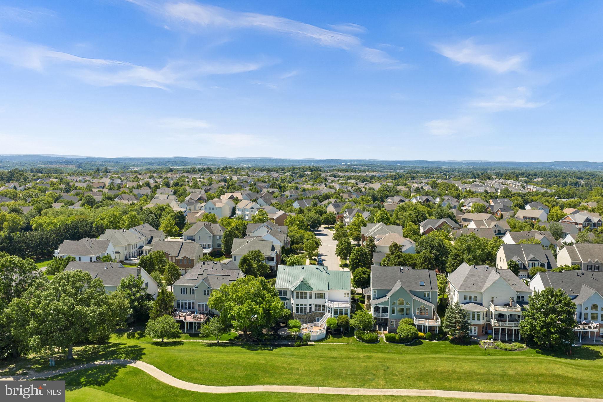 LANSDOWNE ON THE POTOMAC - Residential