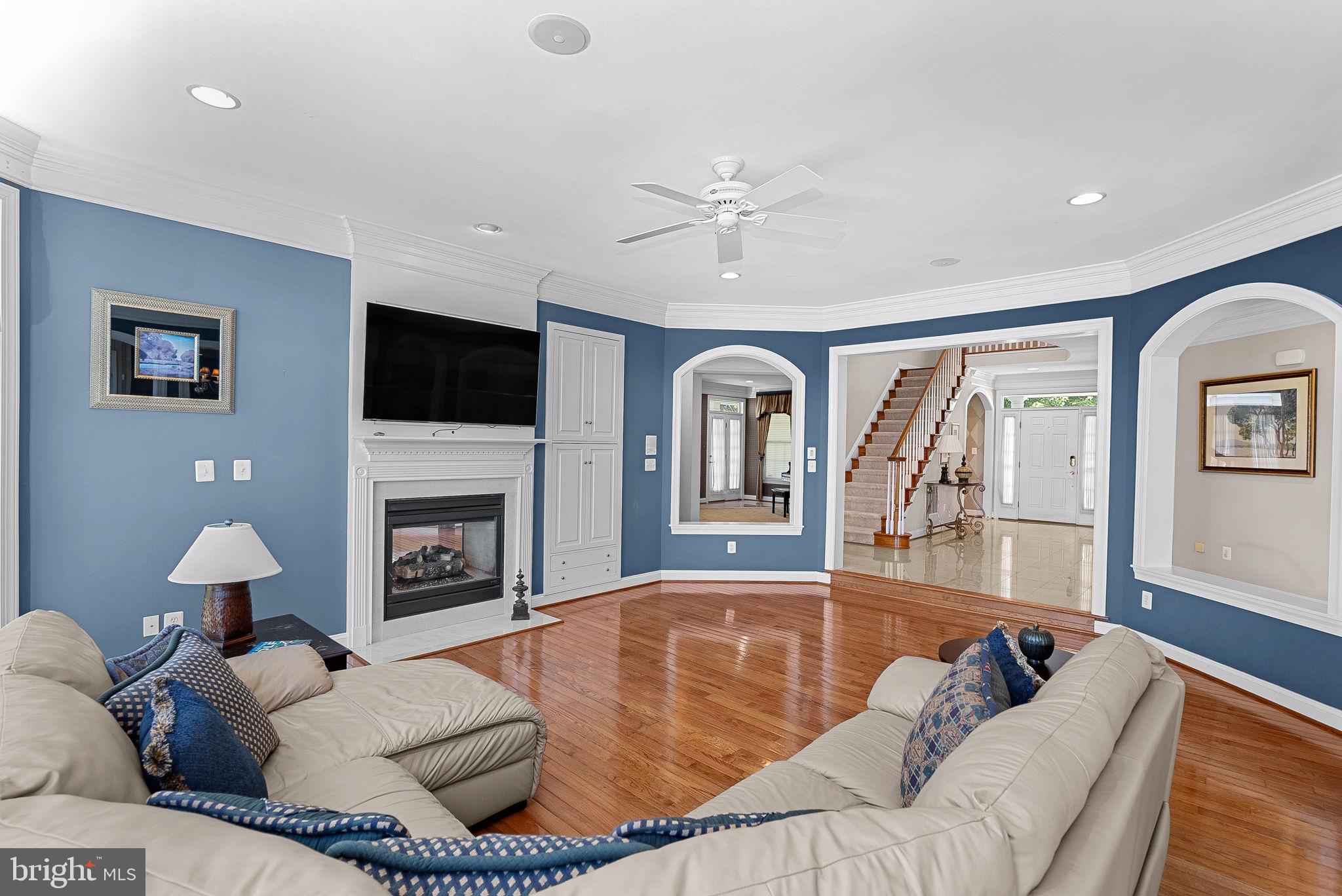 LANSDOWNE ON THE POTOMAC - Residential