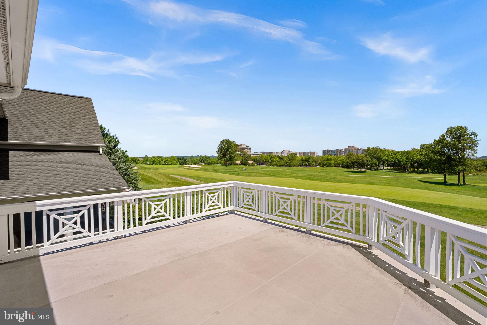 LANSDOWNE ON THE POTOMAC - Residential