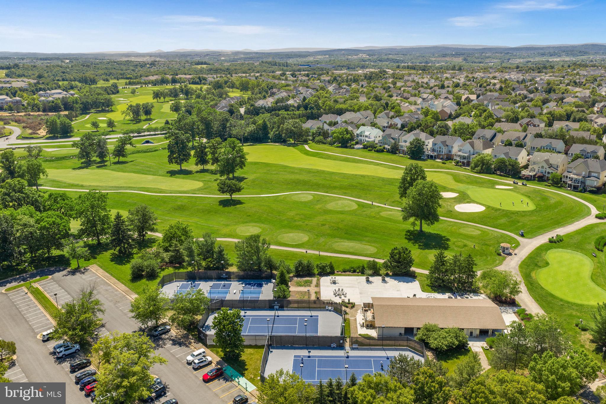LANSDOWNE ON THE POTOMAC - Residential