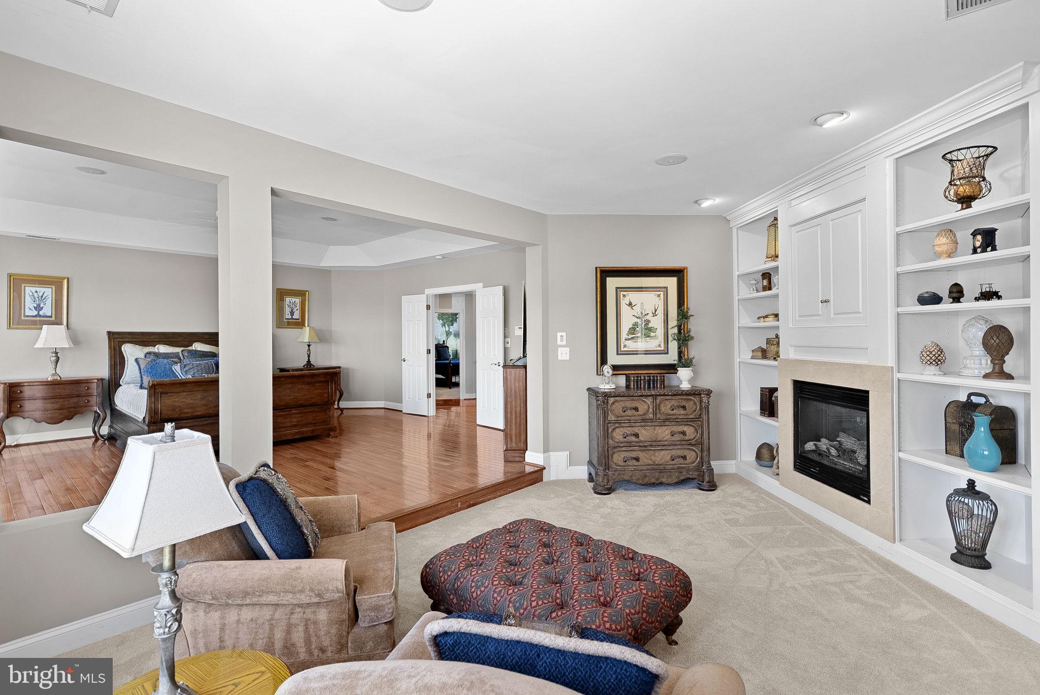 LANSDOWNE ON THE POTOMAC - Residential